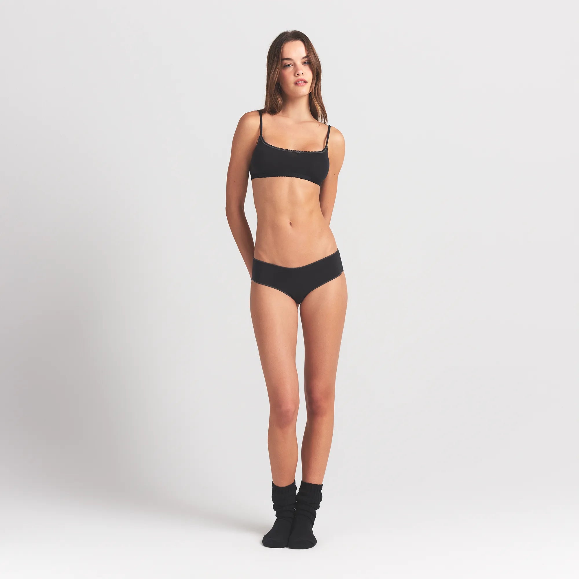 LIGHTWEIGHT COTTON RUCHED BACK HIPSTER | SOOT TONAL - Image 2