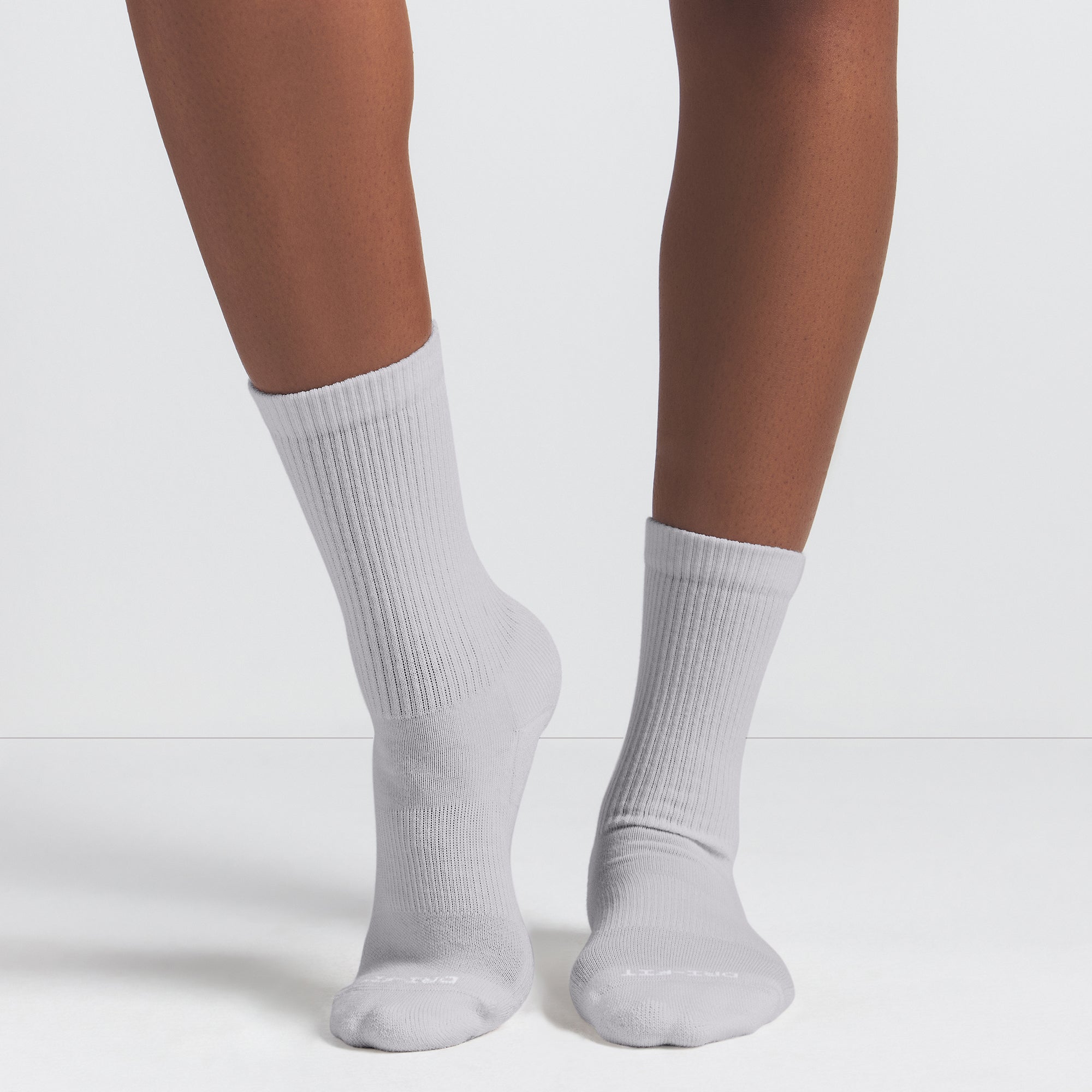 NikeSKIMS ACCESSORIES DRI-FITâ„¢ CREW SOCK 3-PACK | HEATHER GREY MULTI - Image 2