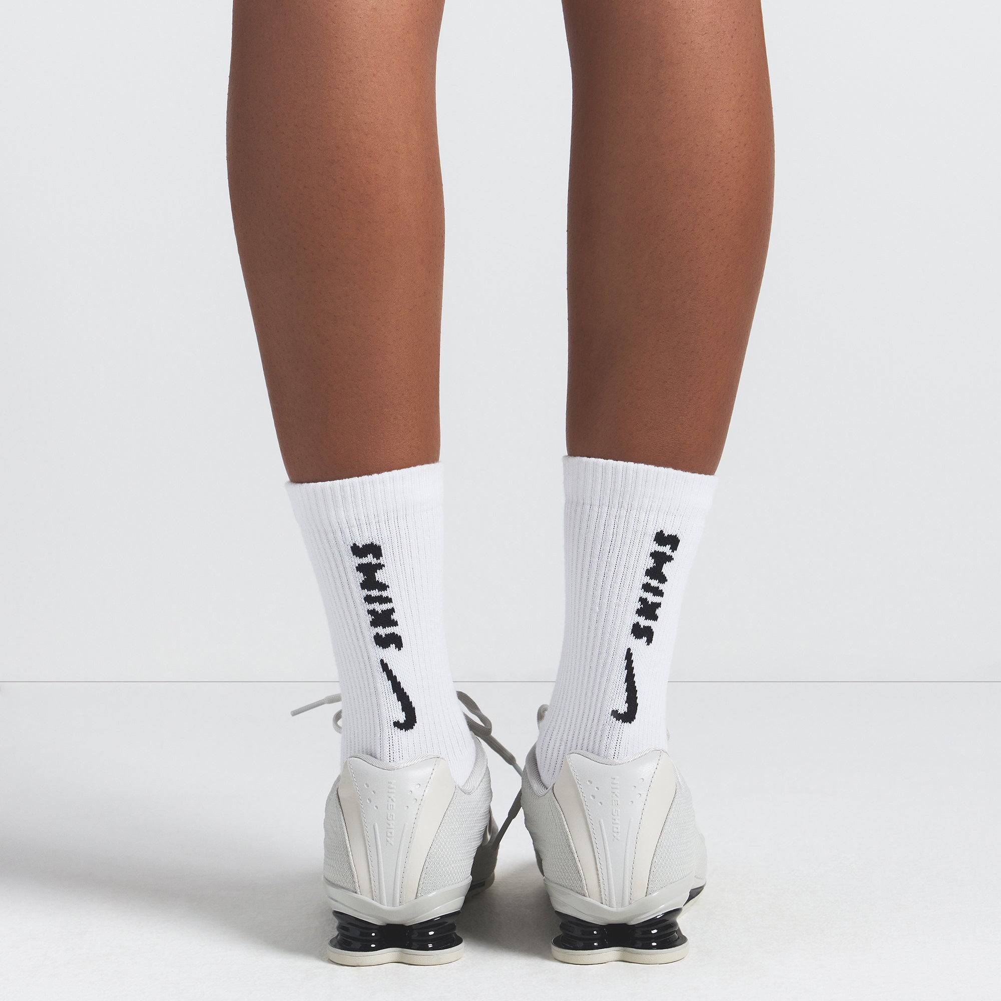 NikeSKIMS ACCESSORIES DRI-FITâ„¢ CREW SOCK 3-PACK | SNOW - Image 4