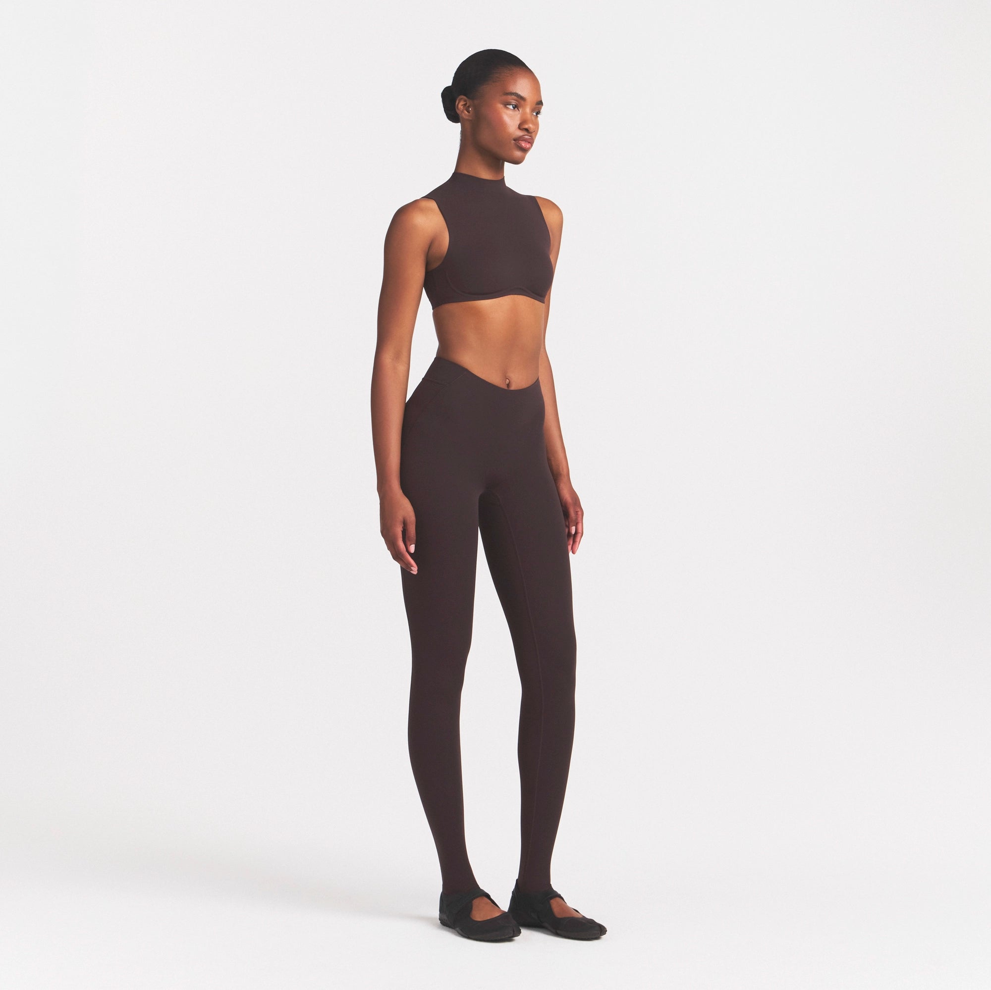 NikeSKIMS STUDIO STRETCH DIPPED 29 LEGGING | DARK ROAST - Image 2