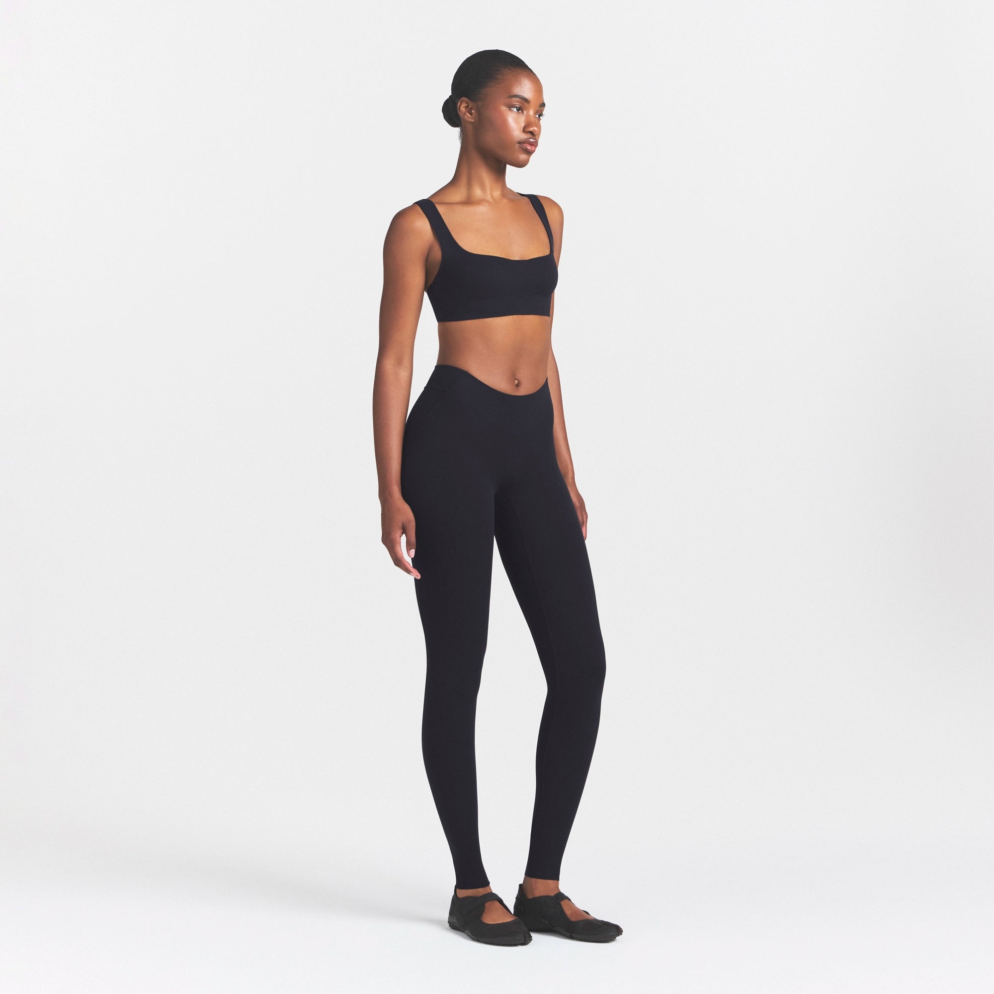 NikeSKIMS STUDIO STRETCH DIPPED 29 LEGGING | OBSIDIAN - Image 5