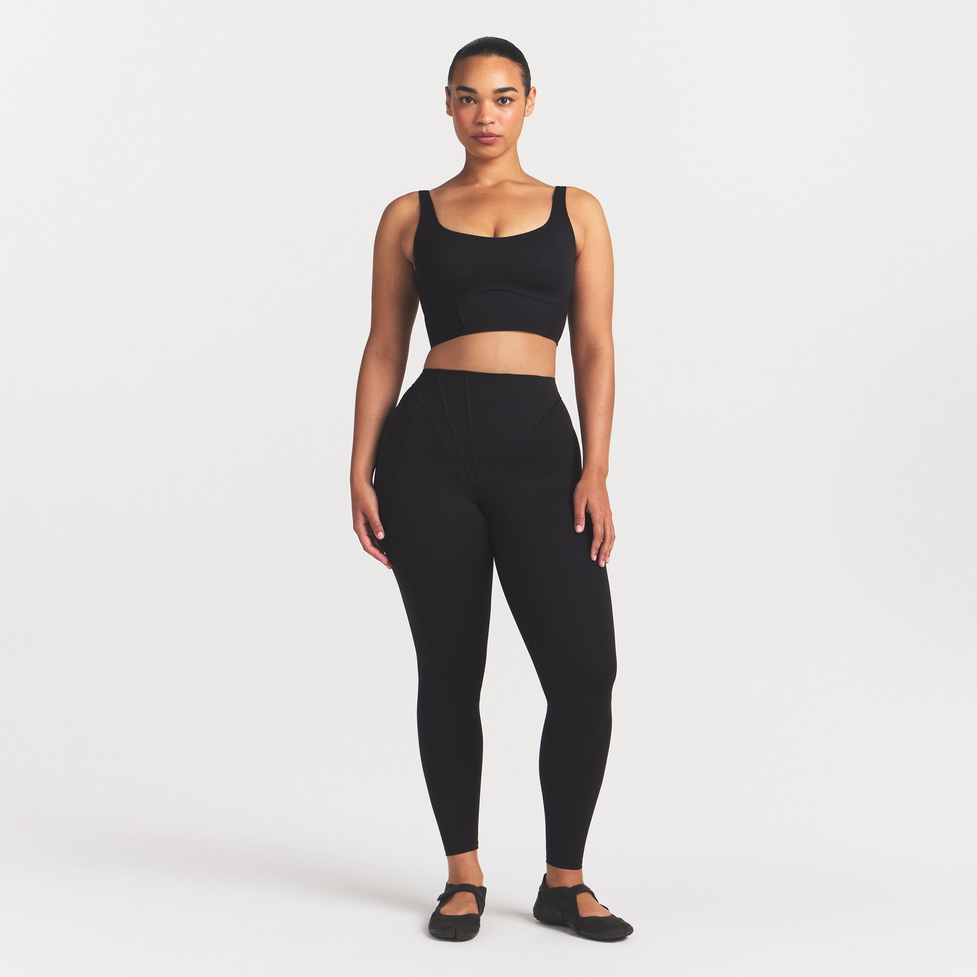 NikeSKIMS MATTE CORSET 26 LEGGING | OBSIDIAN - Image 2