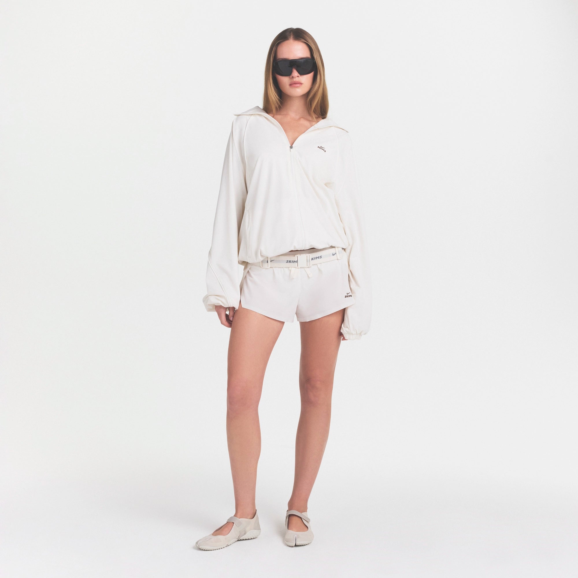 NikeSKIMS STRETCH NYLON OVERSIZED TRACK JACKET | IVORY - Image 2