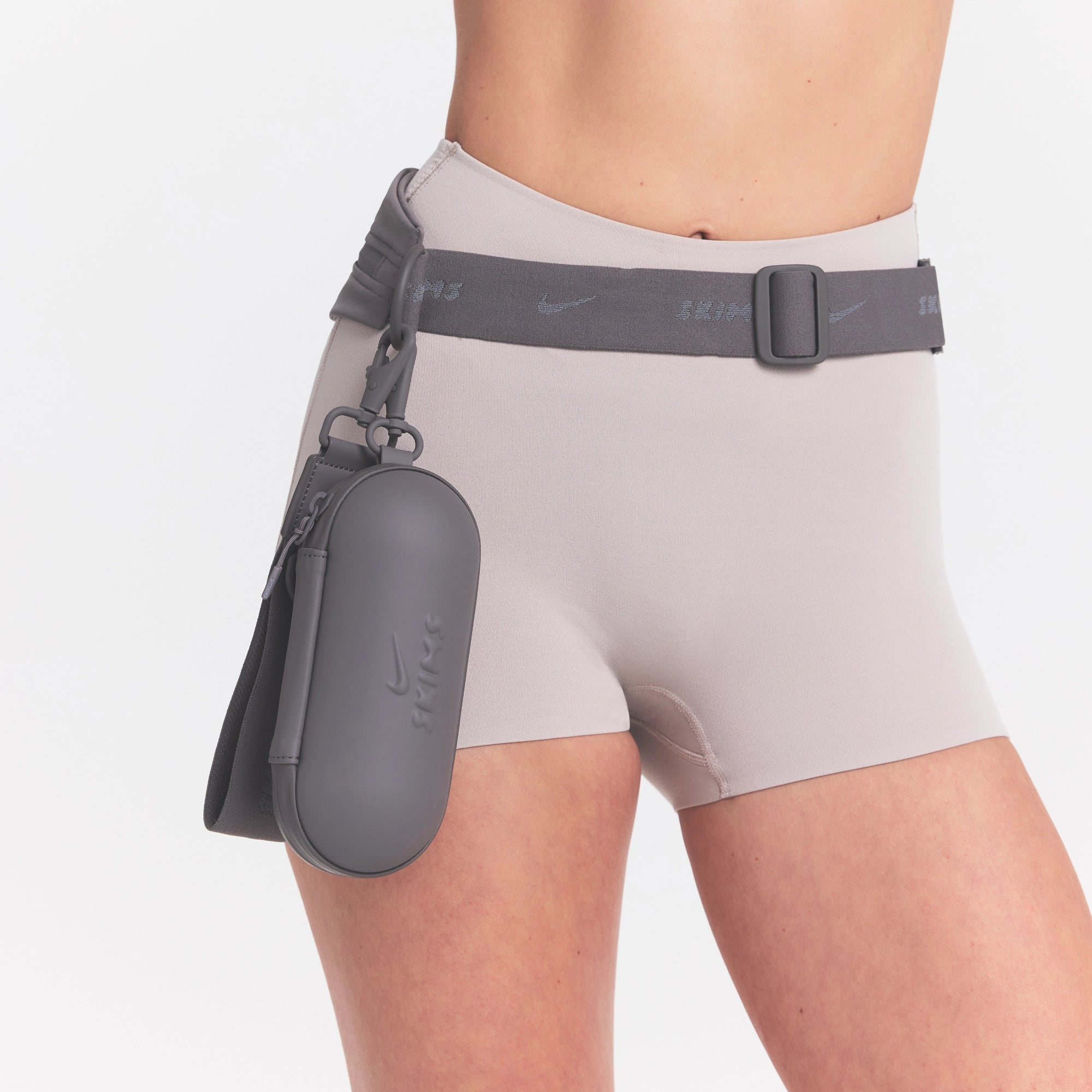 NikeSKIMS ACCESSORIES HARDSHELL GLASSES CASE | ARMOR - Image 2