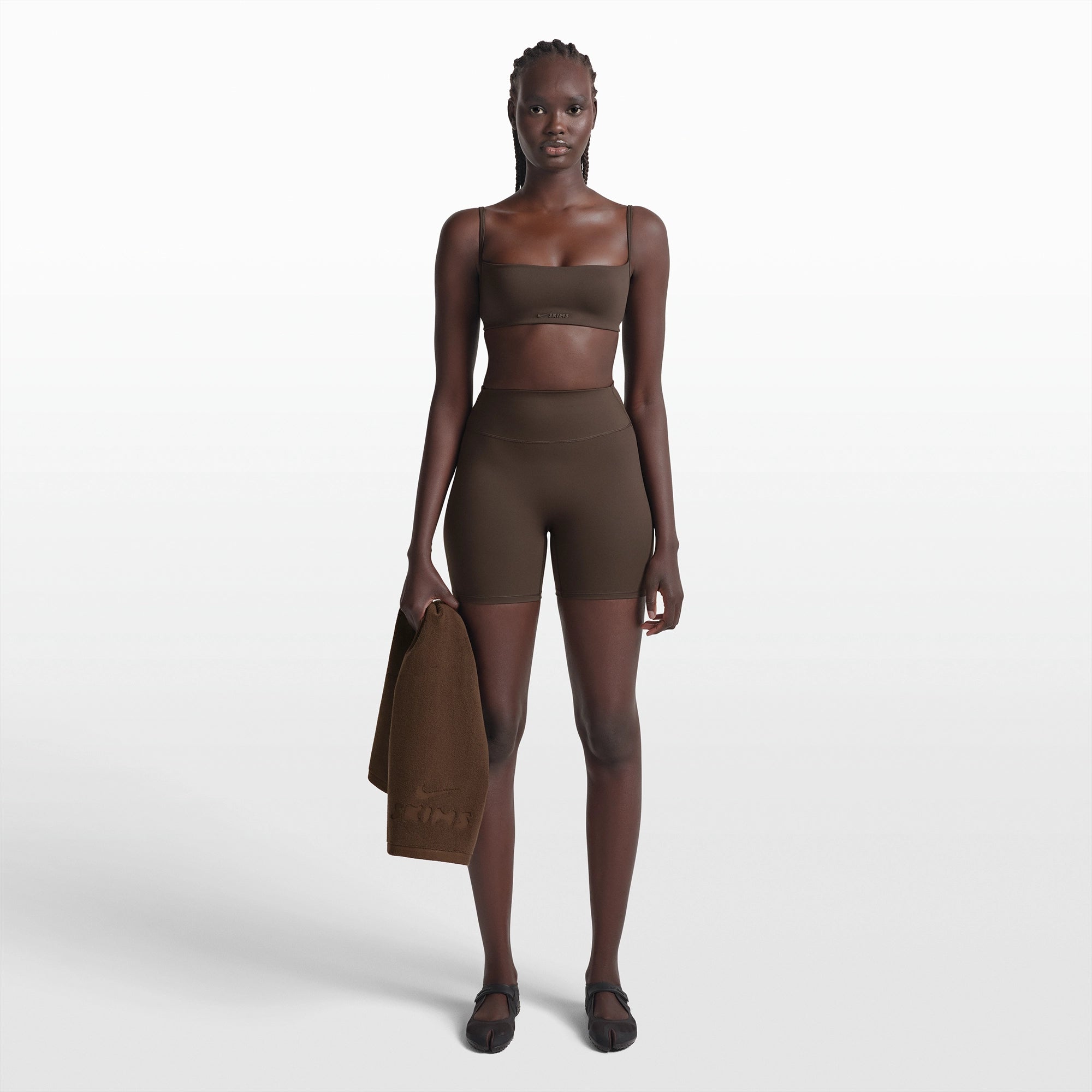 NikeSKIMS ACCESSORIES SMALL TOWEL | DARK SEPIA - Image 2