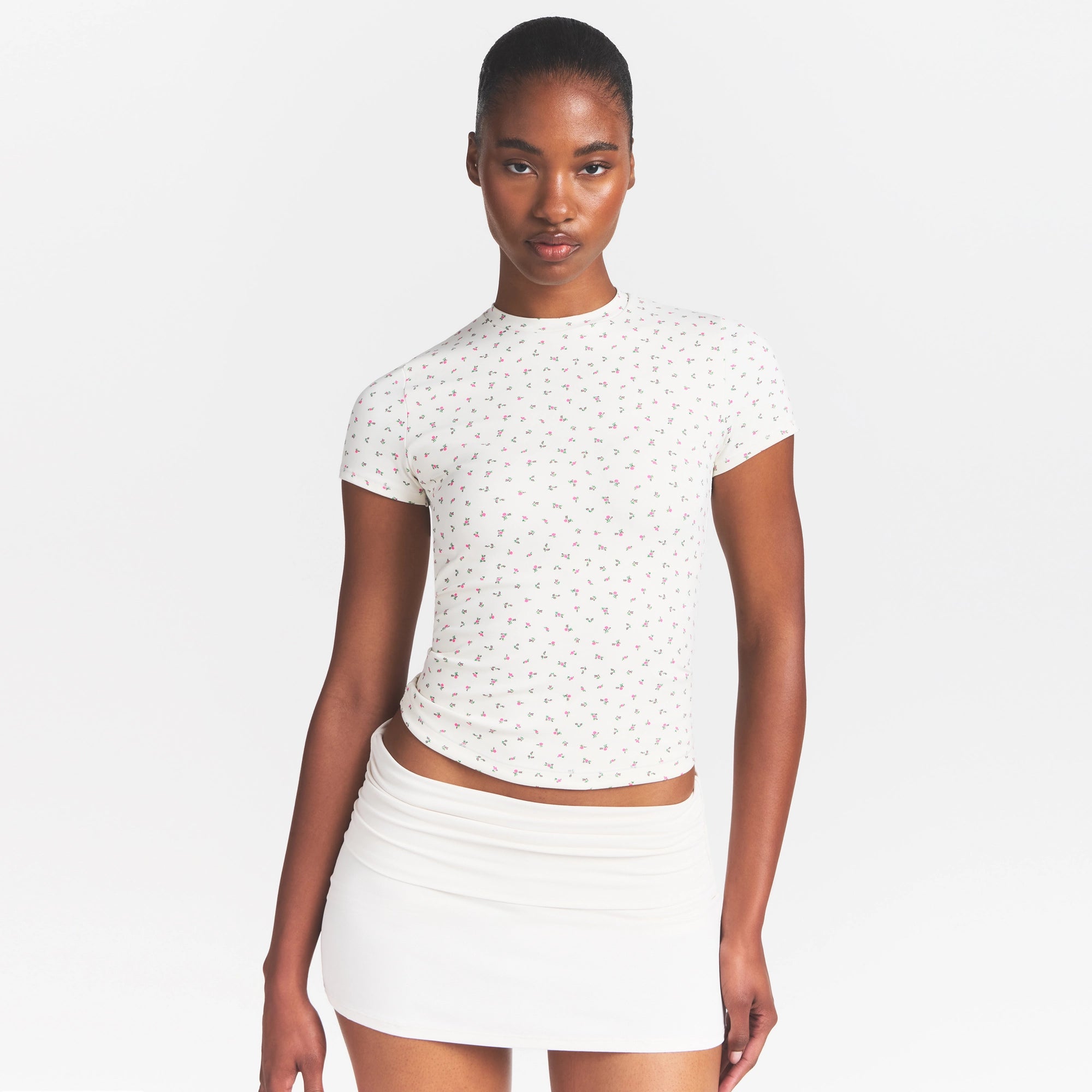 NikeSKIMS MATTE PADDED BABY T-SHIRT | DITSY FLORAL PRINT - Image 3