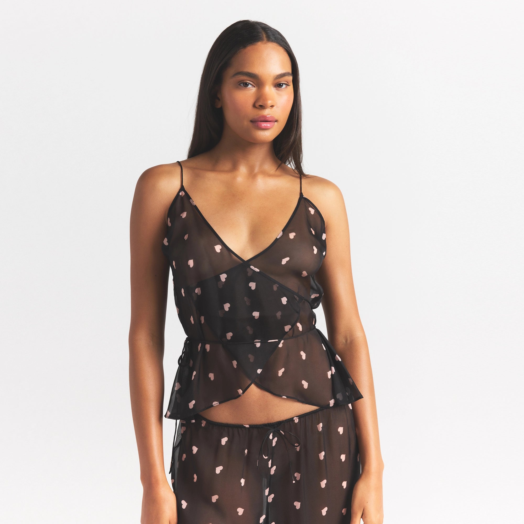SKIMS ROMANCE WRAP CAMI TOP | OBSIDIAN SPACED HEARTS - Image 3