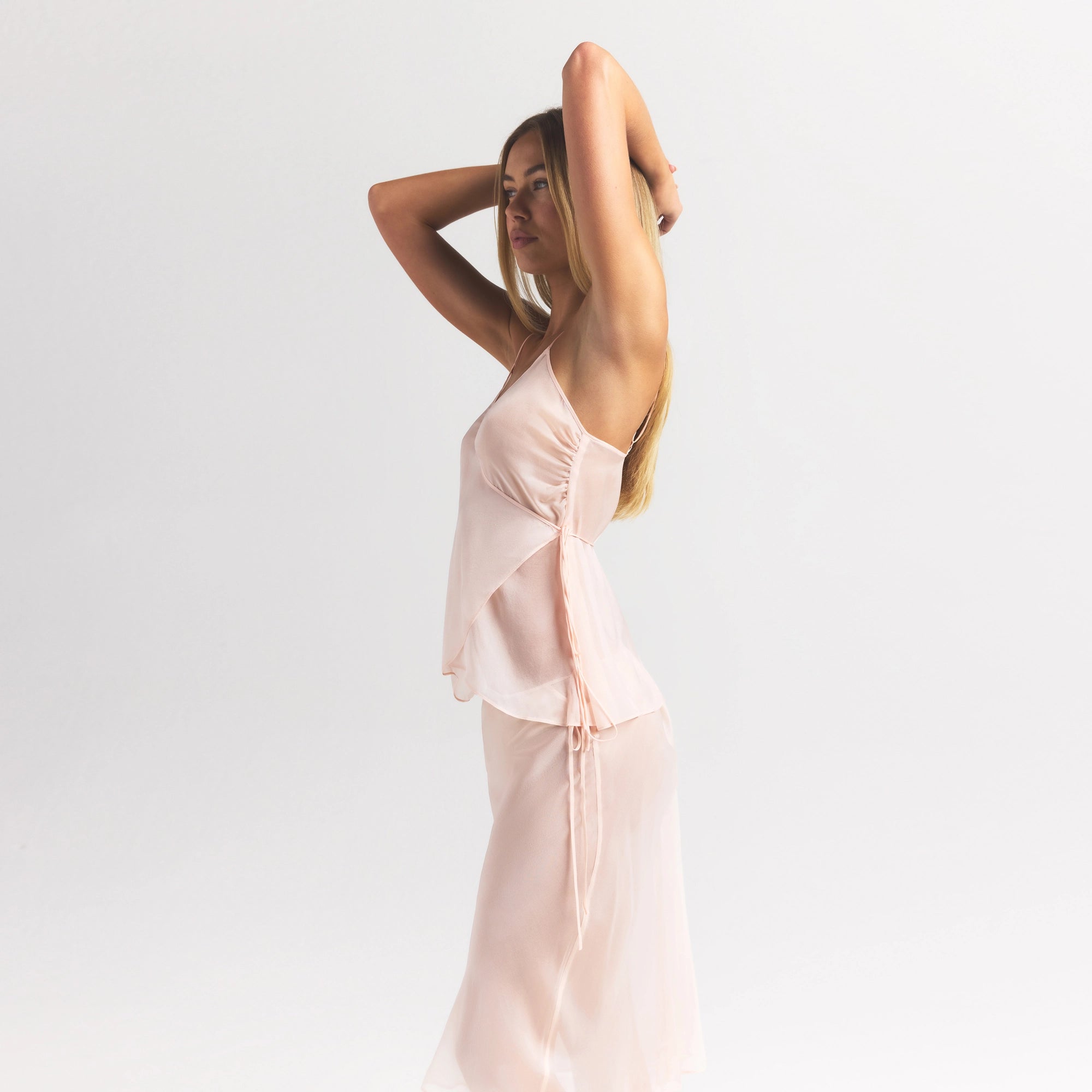 SKIMS ROMANCE WRAP CAMI TOP | PRIMROSE - Image 4