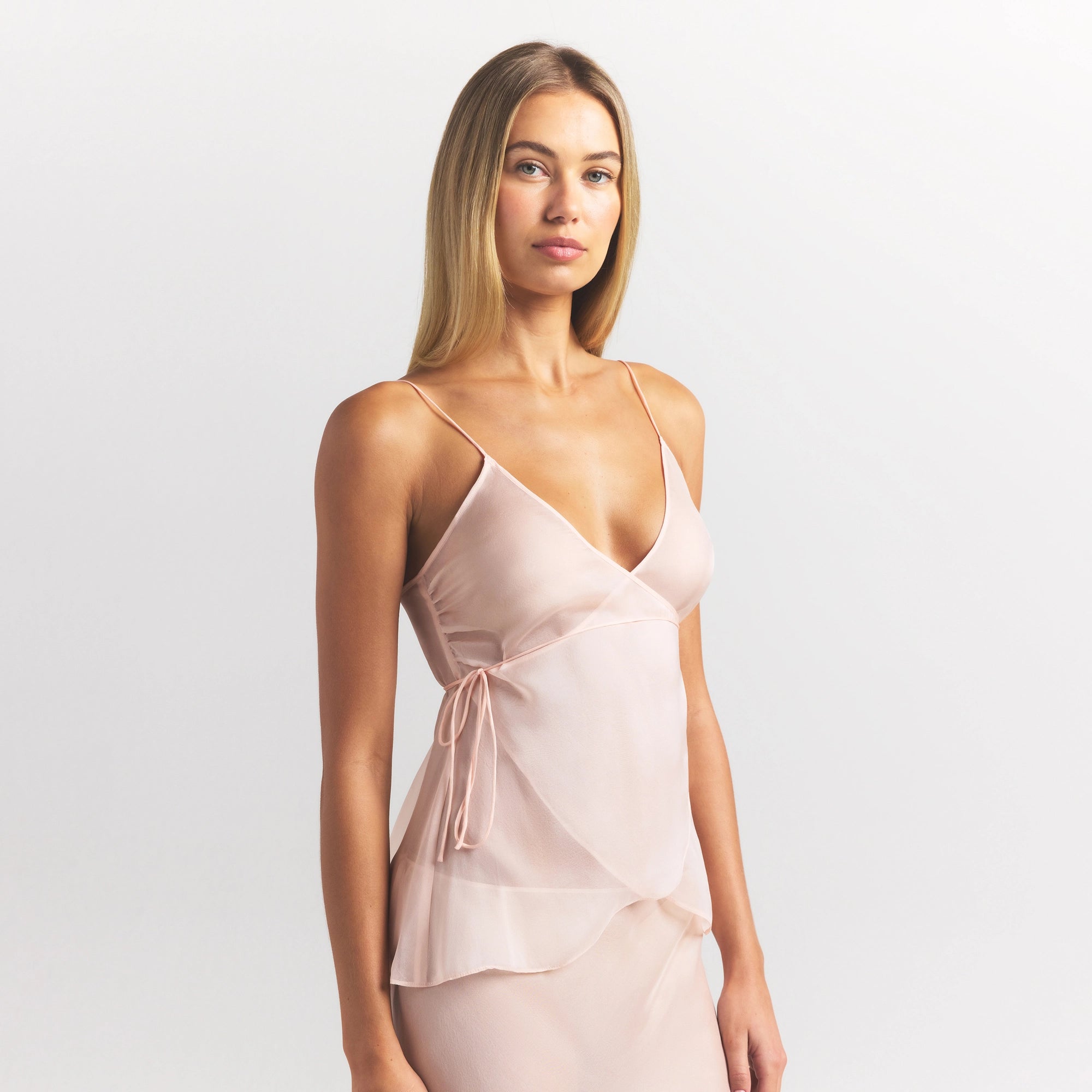 SKIMS ROMANCE WRAP CAMI TOP | PRIMROSE - Image 3
