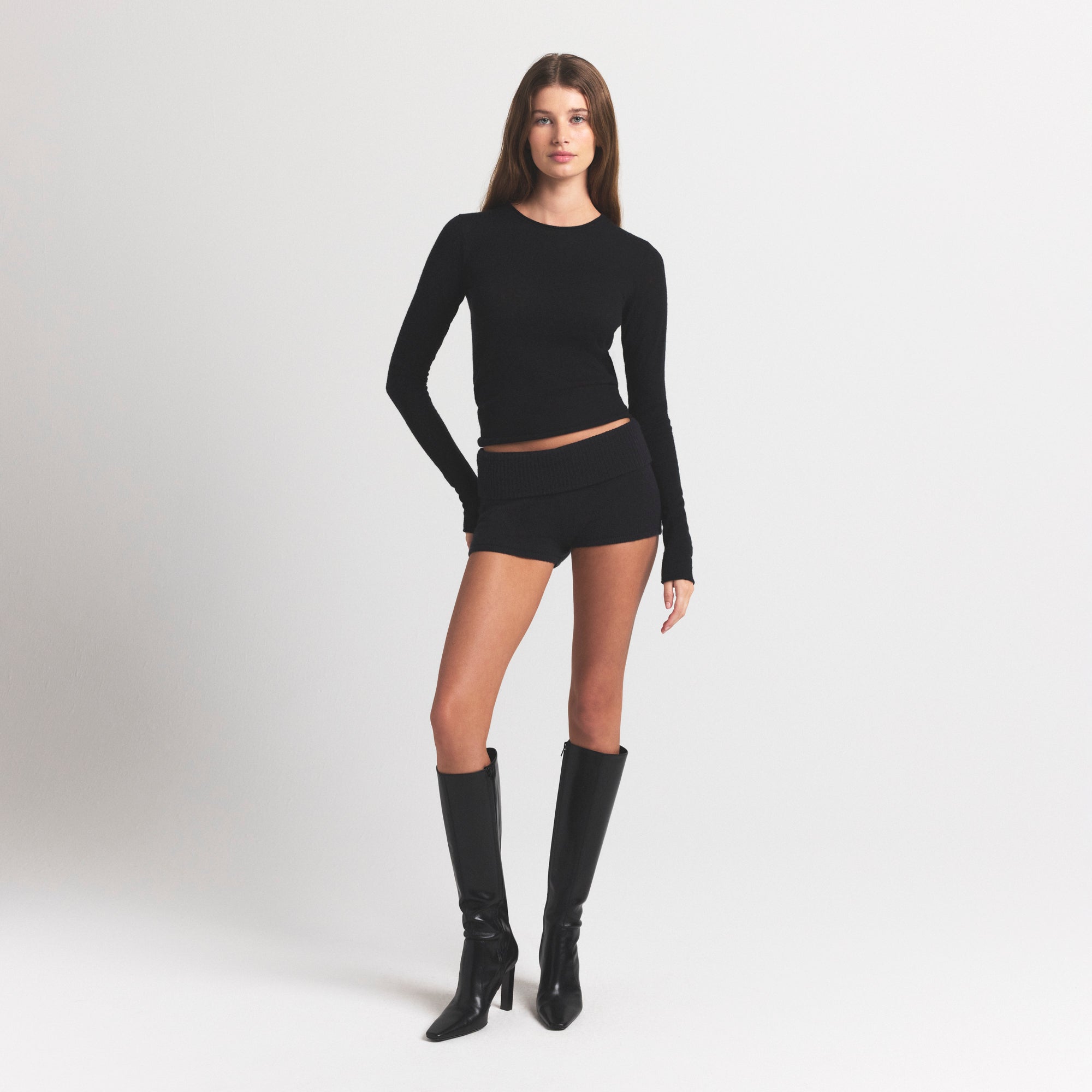FEATHERWEIGHT CASHMERE LONG SLEEVE TOP | ONYX - Image 2
