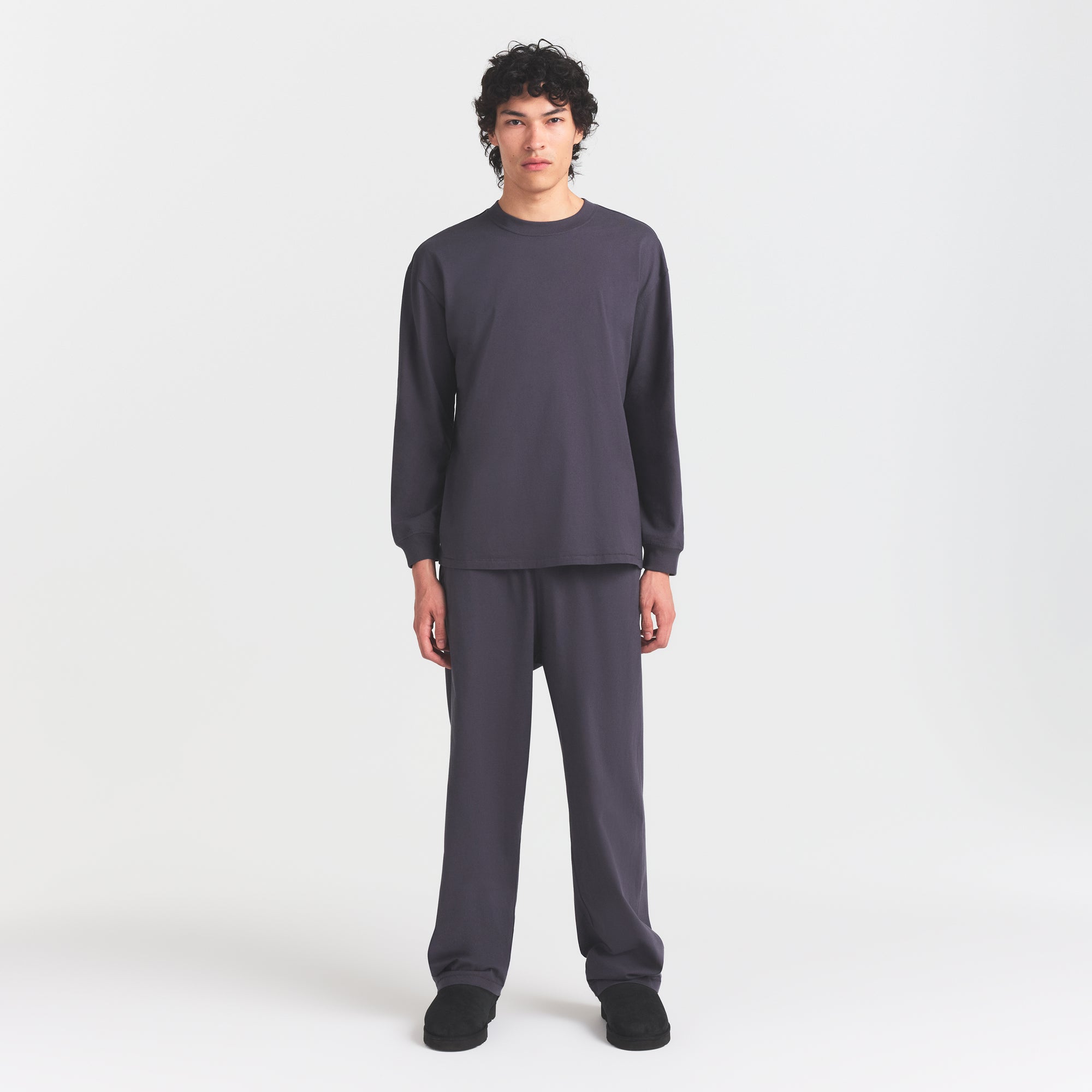 HEAVYWEIGHT COTTON MENS RELAXED LONG SLEEVE T-SHIRT | RAVEN - Image 2