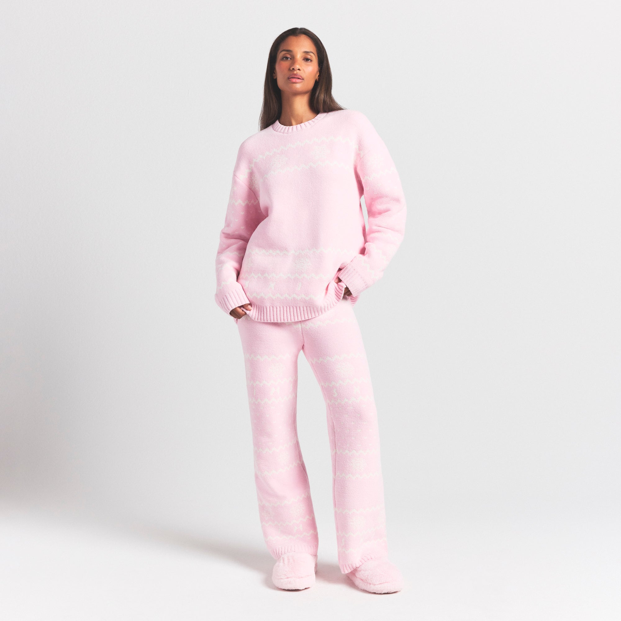 COZY LIGHT CREWNECK PULLOVER | BABY PINK HEART FAIR ISLE - Image 2