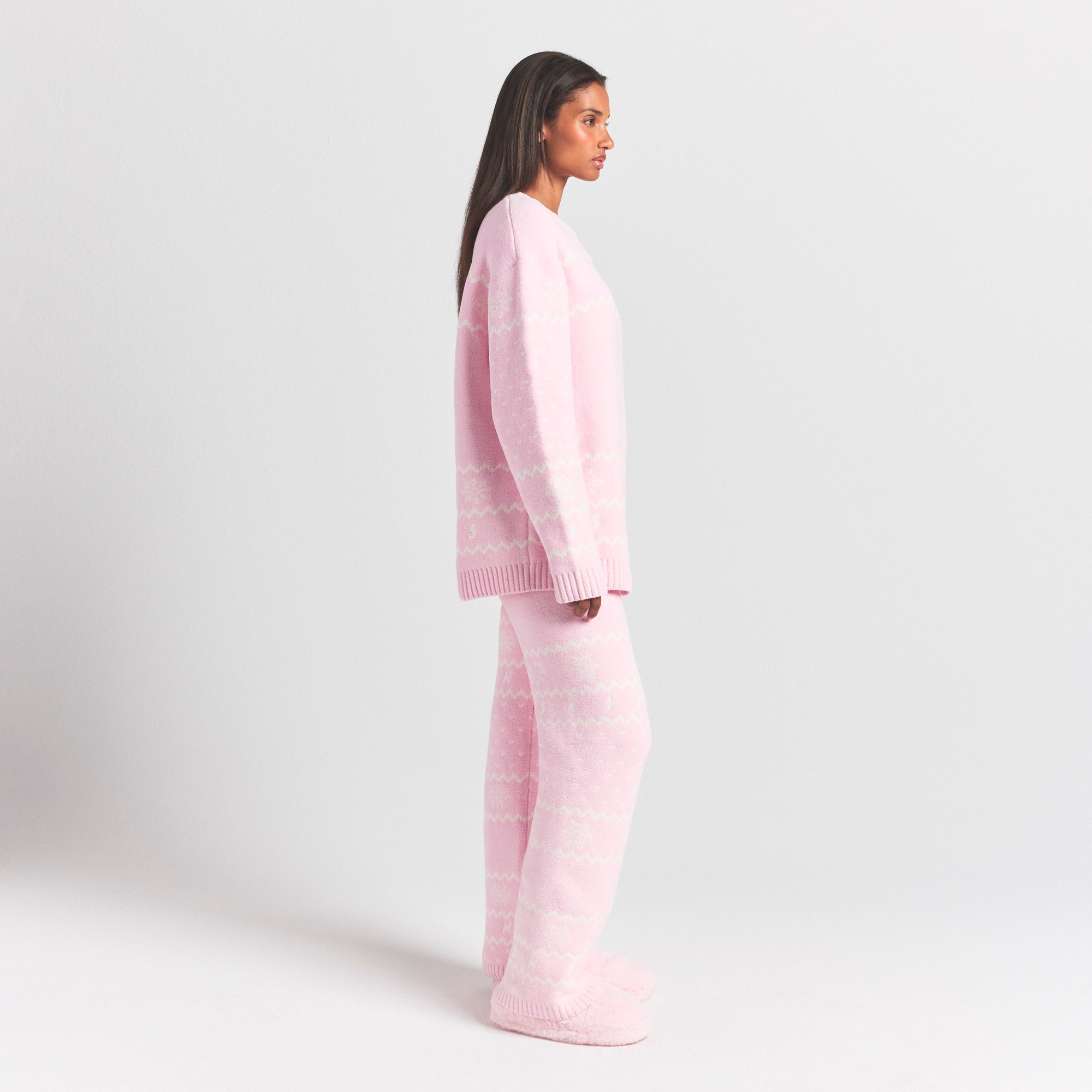 COZY LIGHT CREWNECK PULLOVER | BABY PINK HEART FAIR ISLE - Image 5