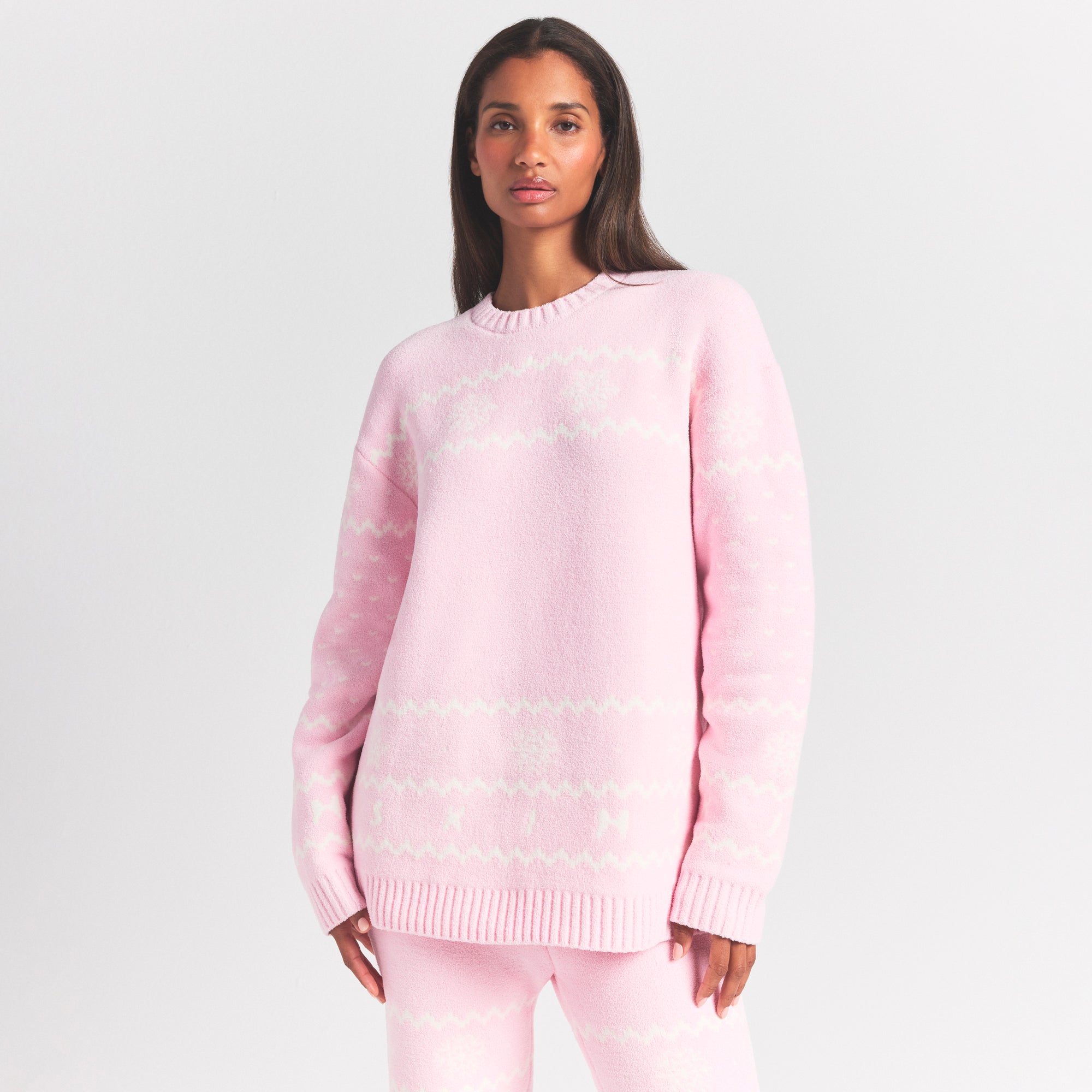COZY LIGHT CREWNECK PULLOVER | BABY PINK HEART FAIR ISLE - Image 4