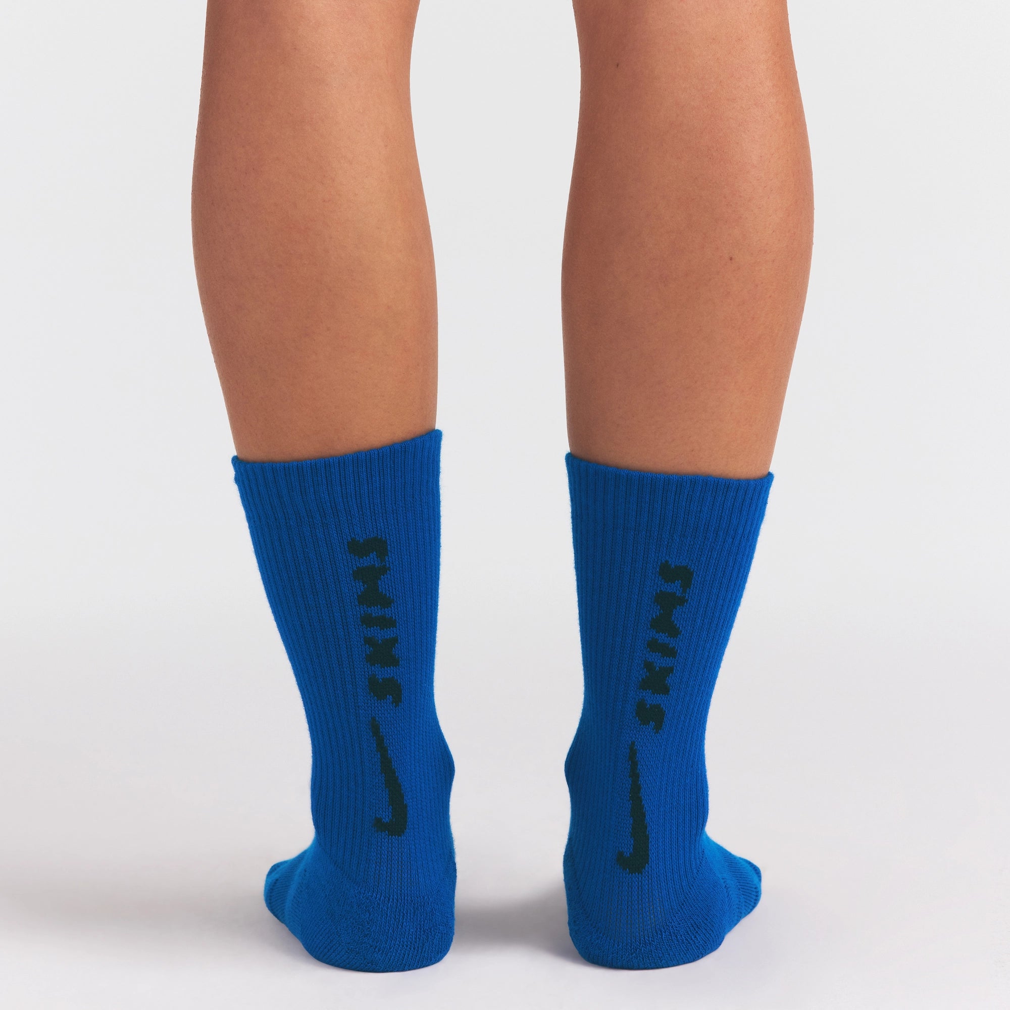 NikeSKIMS ACCESSORIES DRI-FITâ„¢ CREW SOCK 3-PACK | COBALT MULTI - Image 4