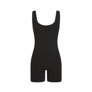 NikeSKIMS RIBBED SEAMLESS SCOOP 5 ONE PIECE | OBSIDIAN
