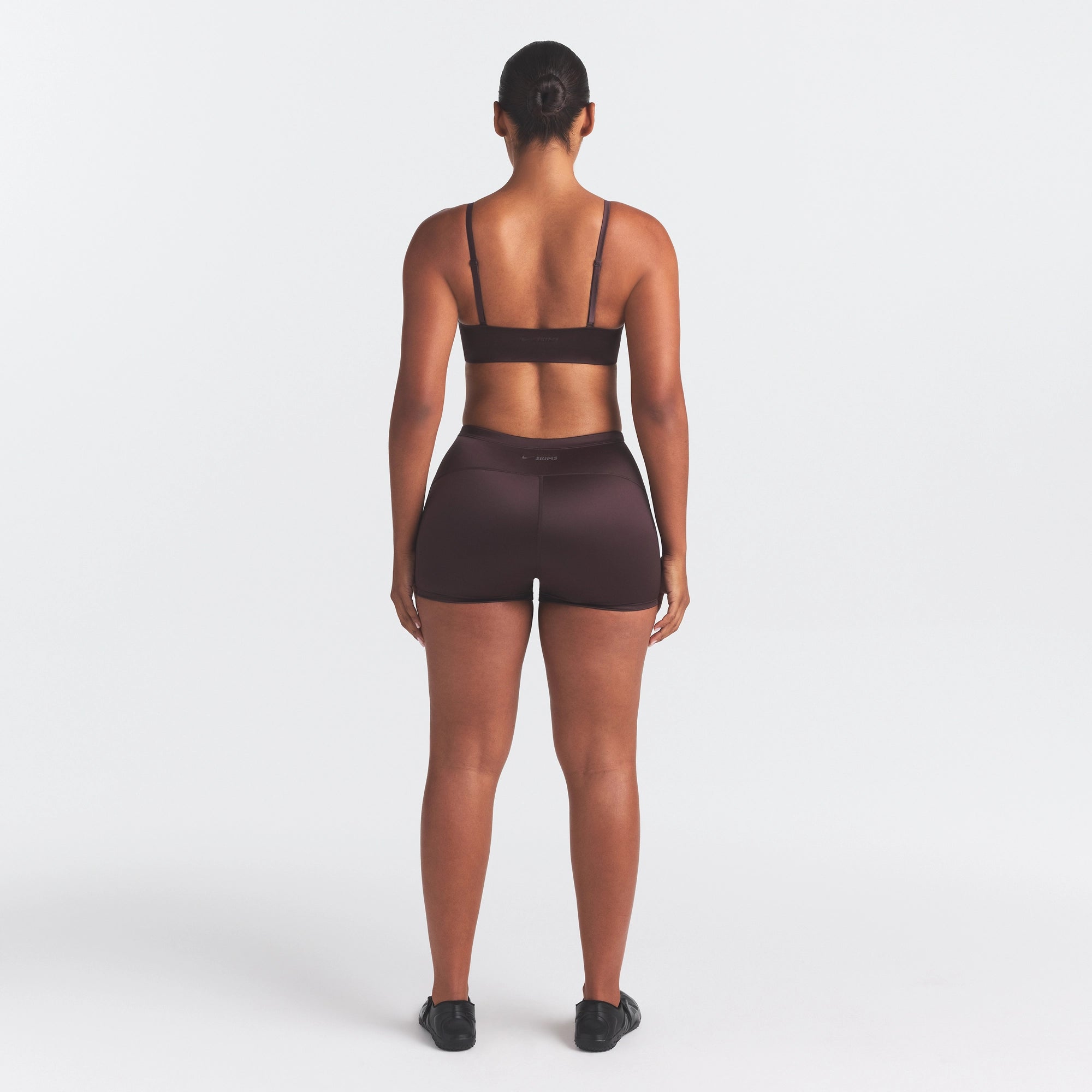 NikeSKIMS SATIN SHINE DRAWCORD 2 SHORT | PHOENIX - Image 5