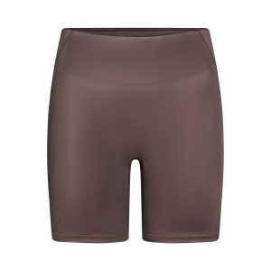 NikeSKIMS SATIN SHINE BONDED WAIST 7 BIKER SHORT | RESIN