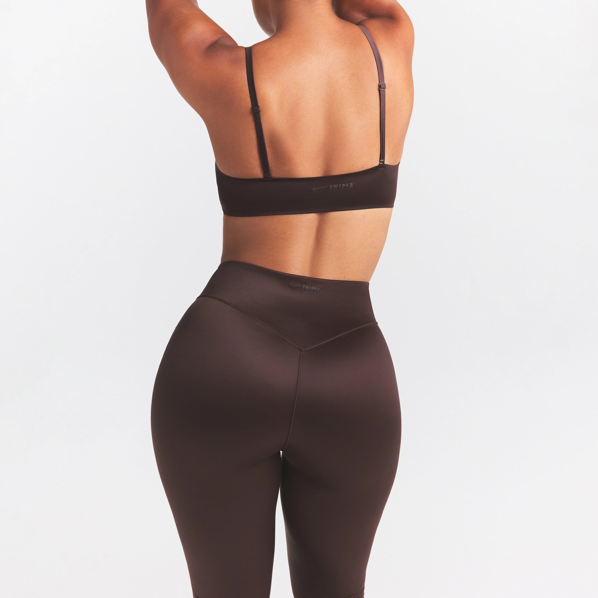 NikeSKIMS SATIN SHINE BONDED WAIST 29 LEGGING | PHOENIX - Image 4
