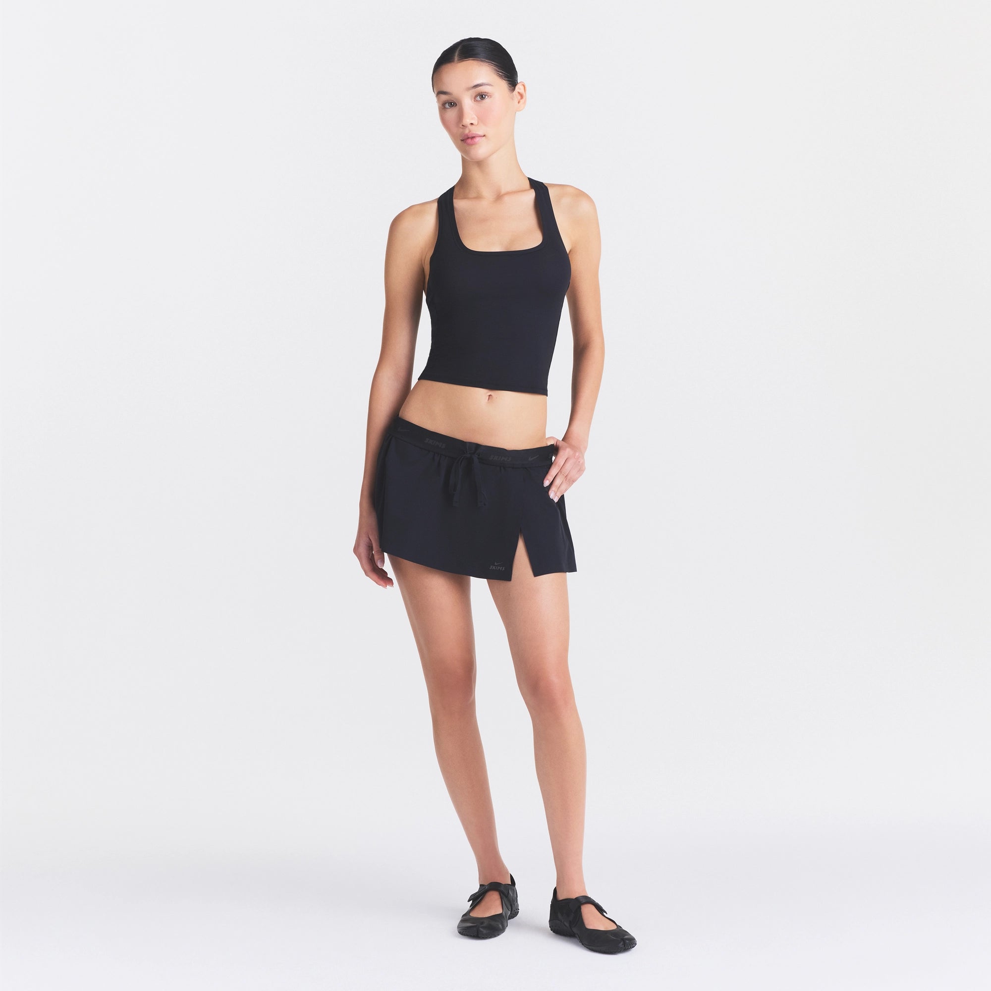 NikeSKIMS STRETCH NYLON SKORT | OBSIDIAN - Image 2