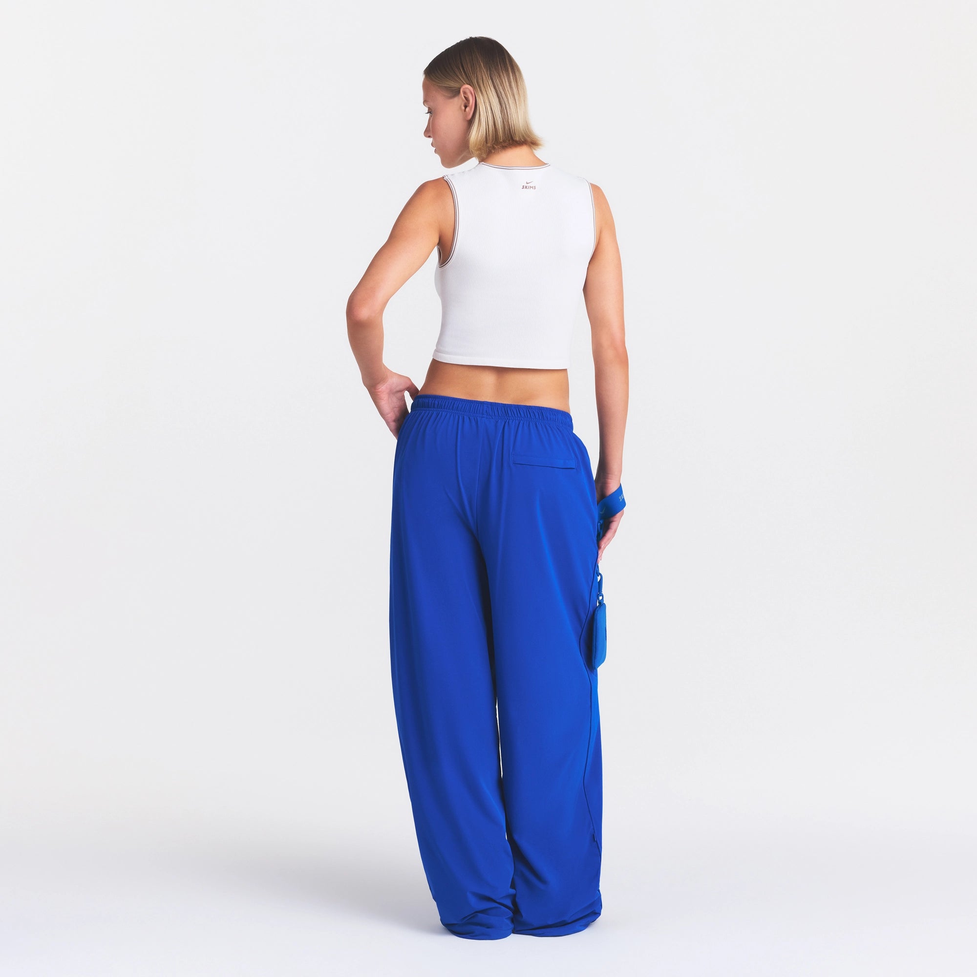 NikeSKIMS STRETCH NYLON OVERSIZED PANT | COBALT - Image 4