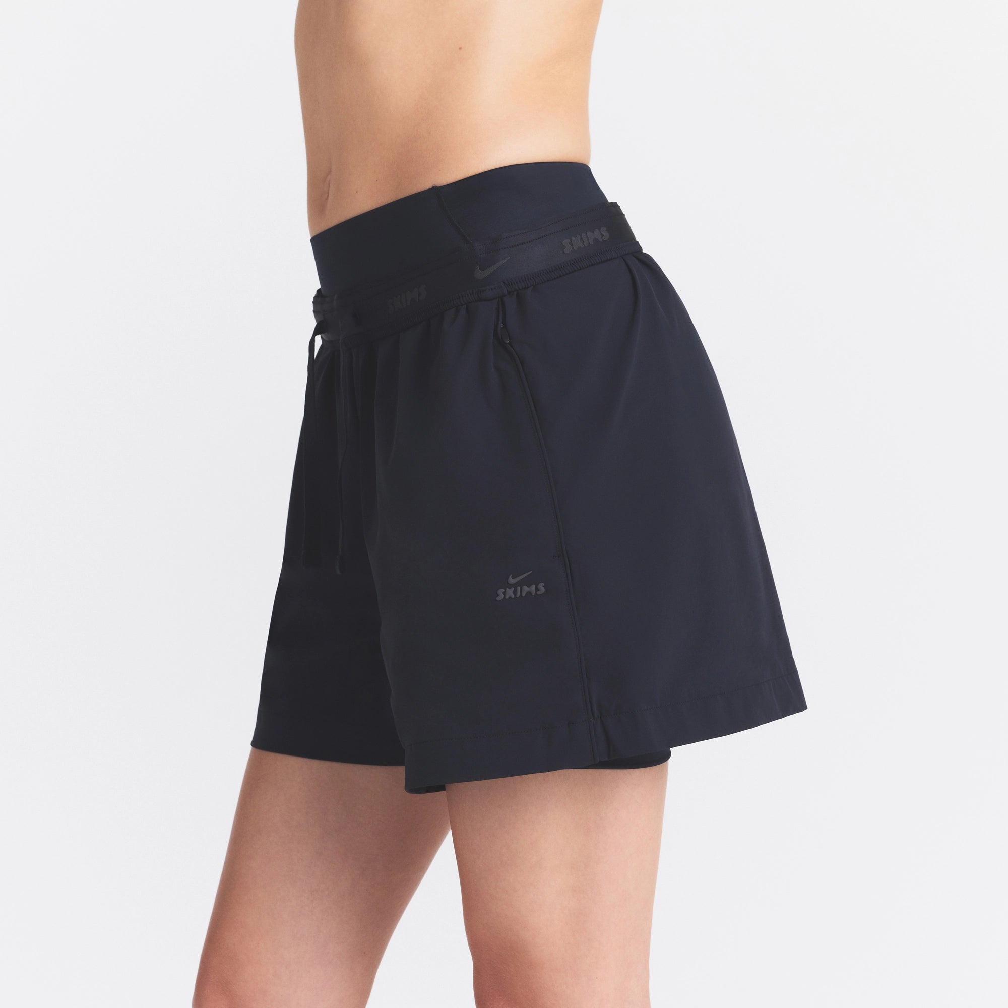 NikeSKIMS STRETCH NYLON 5 TRACK SHORT | OBSIDIAN - Image 3
