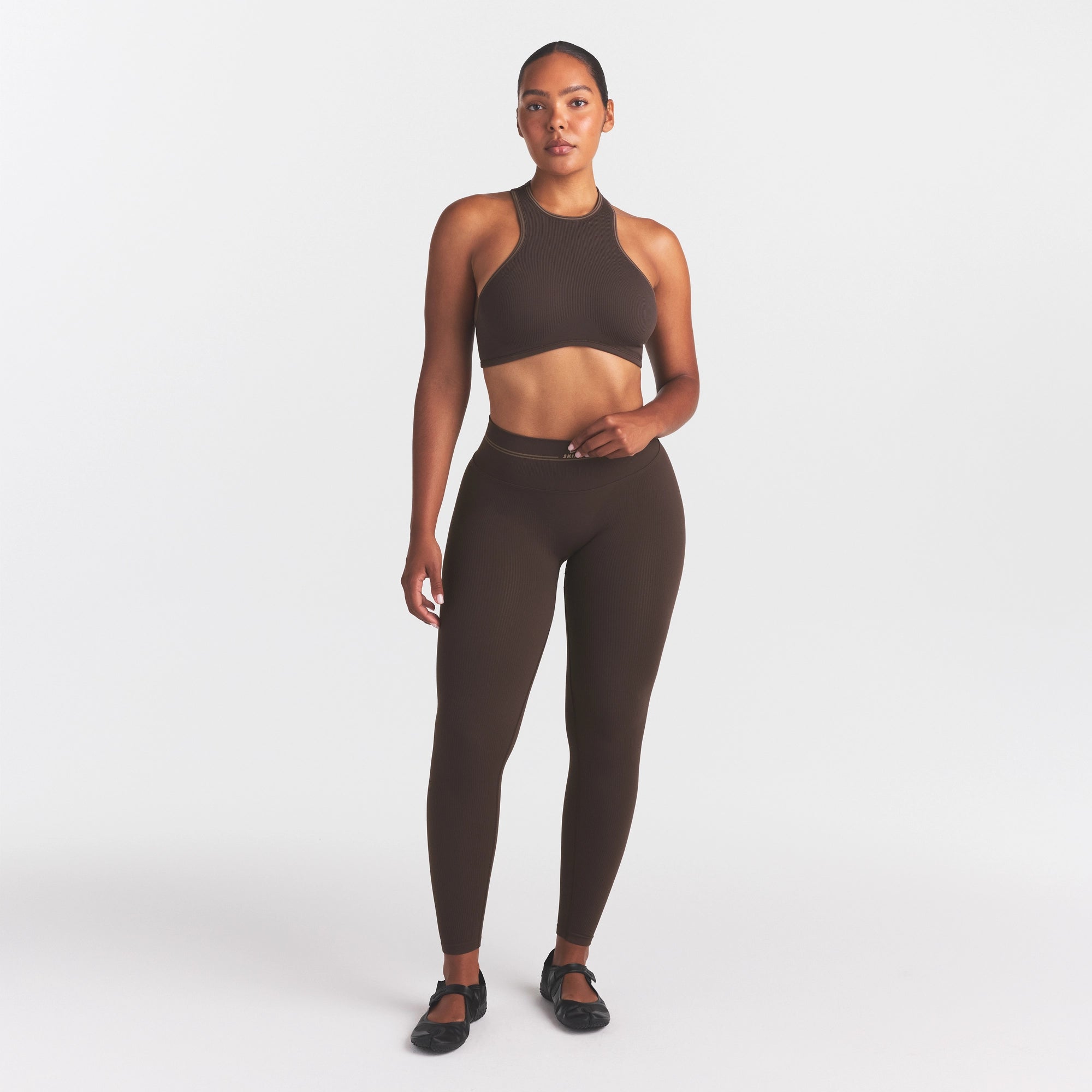 NikeSKIMS RIBBED SEAMLESS RACER FRONT BRA | PHOENIX - Image 2