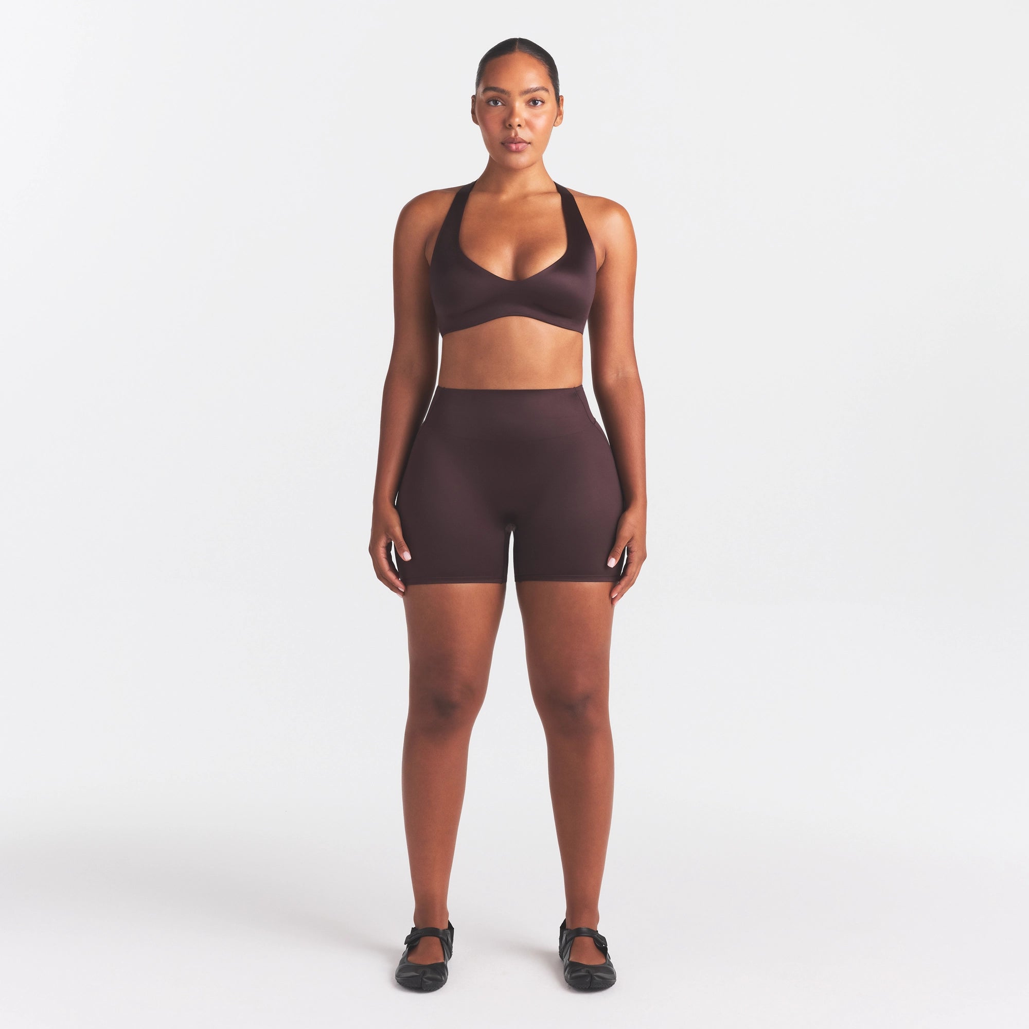 NikeSKIMS SATIN SHINE PLUNGE T-BACK BRA | PHOENIX - Image 2