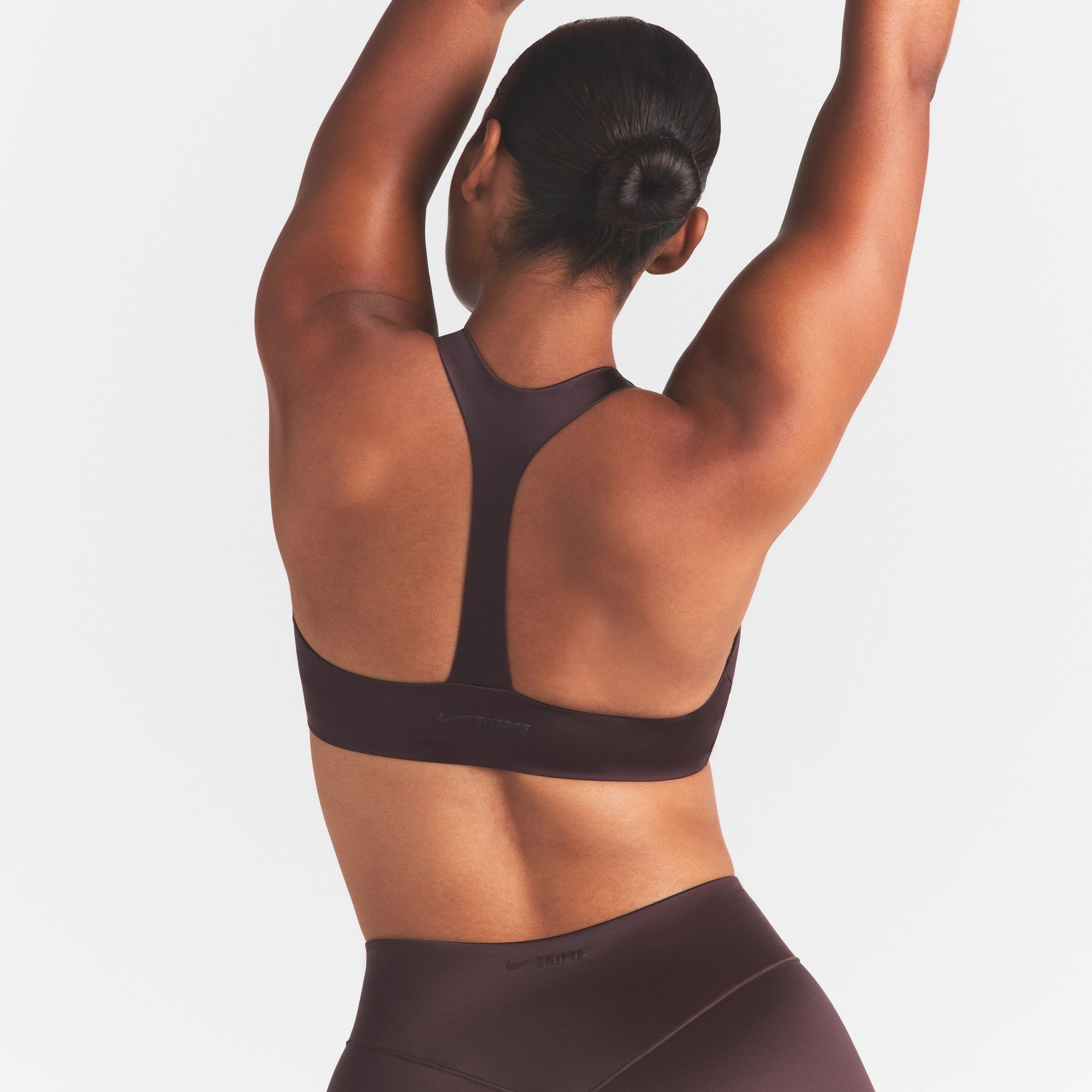 NikeSKIMS SATIN SHINE PLUNGE T-BACK BRA | PHOENIX - Image 4