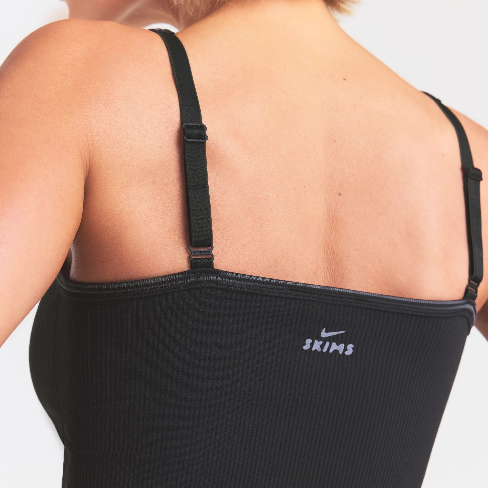 NikeSKIMS RIBBED SEAMLESS CAMI | OBSIDIAN - Image 5