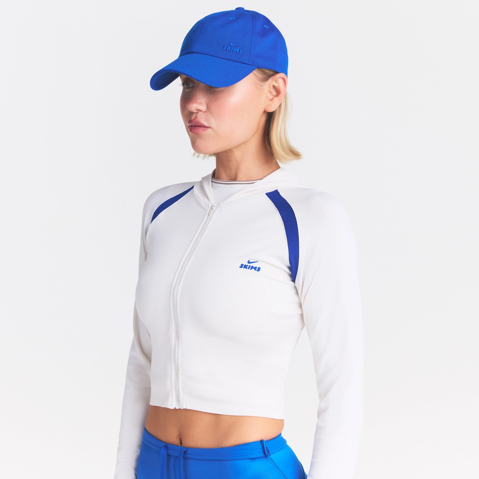 NikeSKIMS STRETCH KNIT SHRUNKEN ZIP HOODIE | IVORY - Image 3