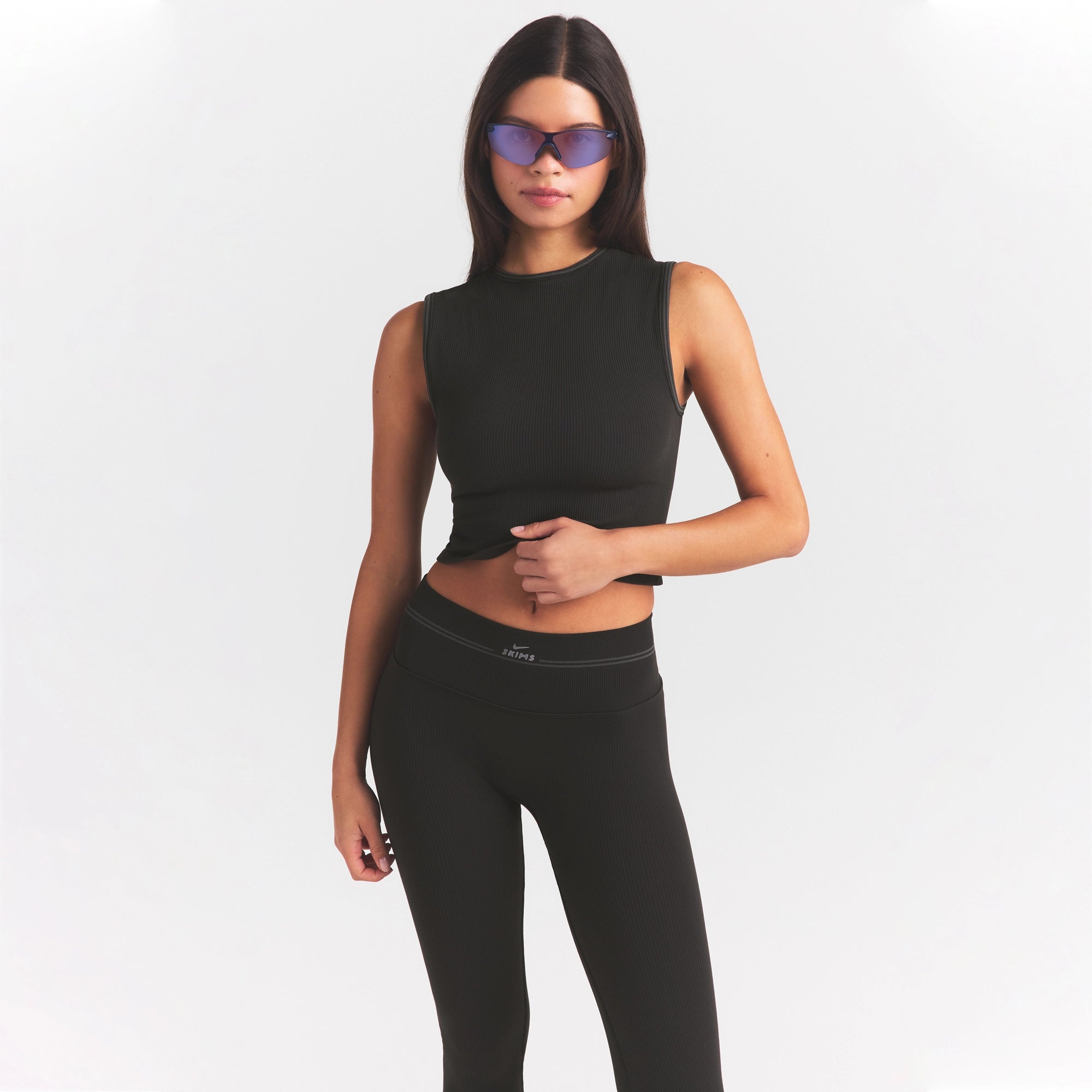NikeSKIMS RIBBED SEAMLESS MUSCLE TANK | OBSIDIAN - Image 2