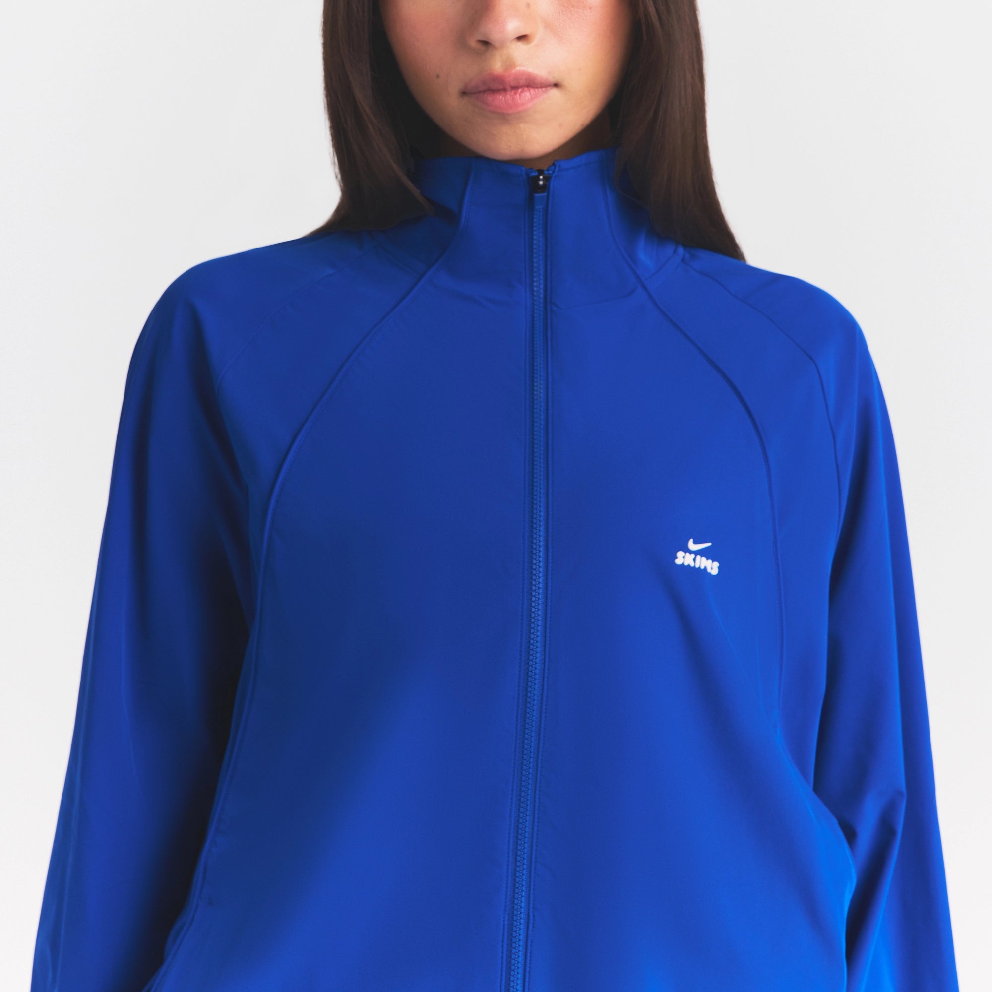 NikeSKIMS STRETCH NYLON OVERSIZED TRACK JACKET | COBALT - Image 3