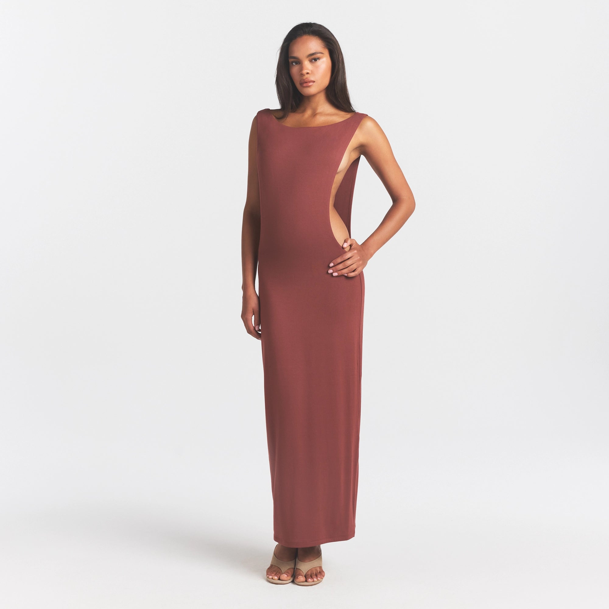 SMOOTH LAYERS CUT OUT LONG DRESS | HENNA - Image 4