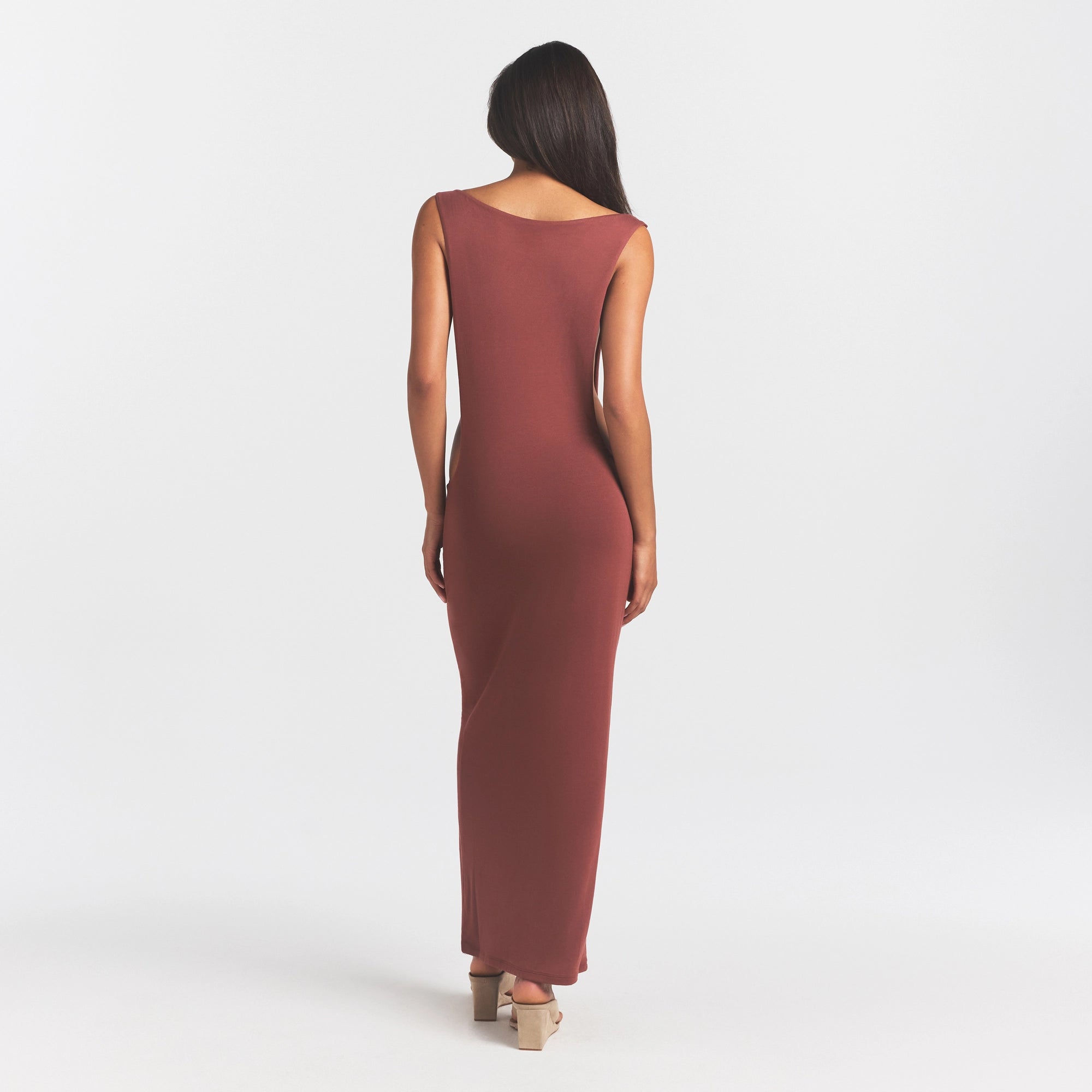 SMOOTH LAYERS CUT OUT LONG DRESS | HENNA - Image 5