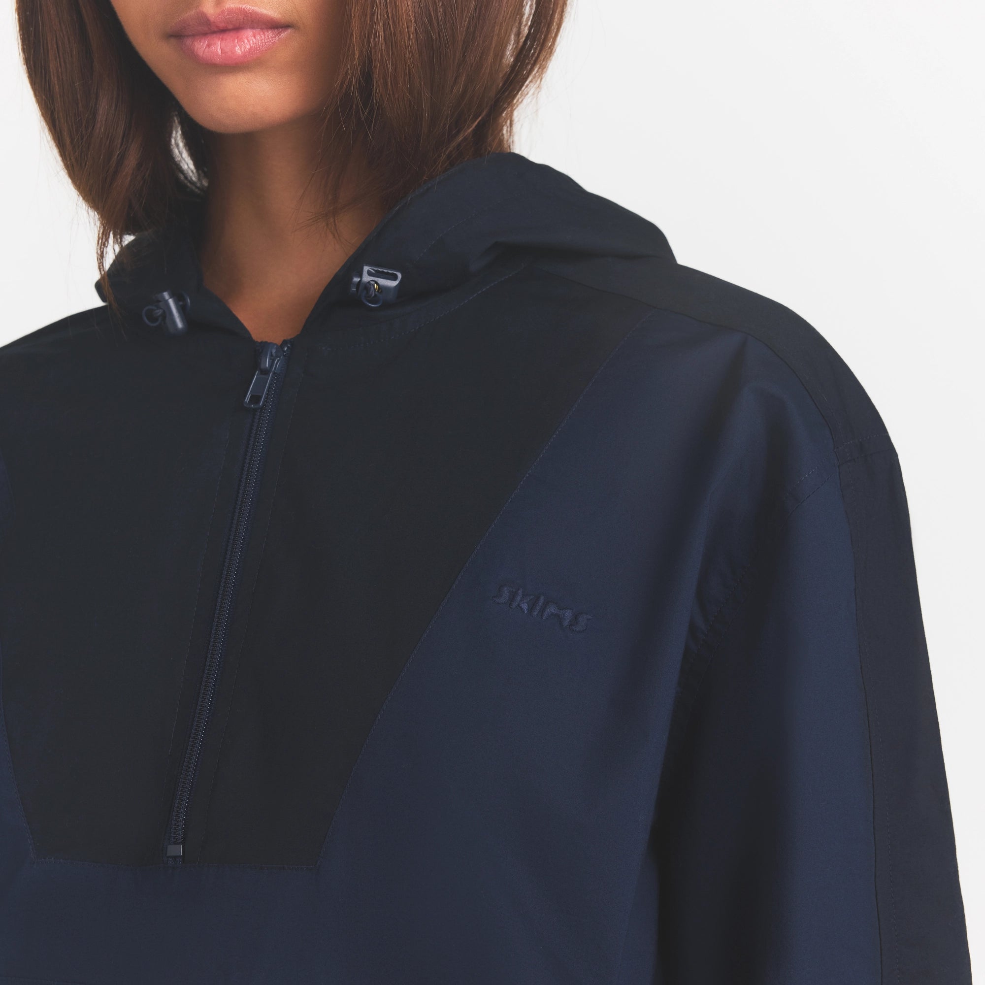 WOVEN COTTON HALF ZIP PULLOVER | NAVY - Image 4