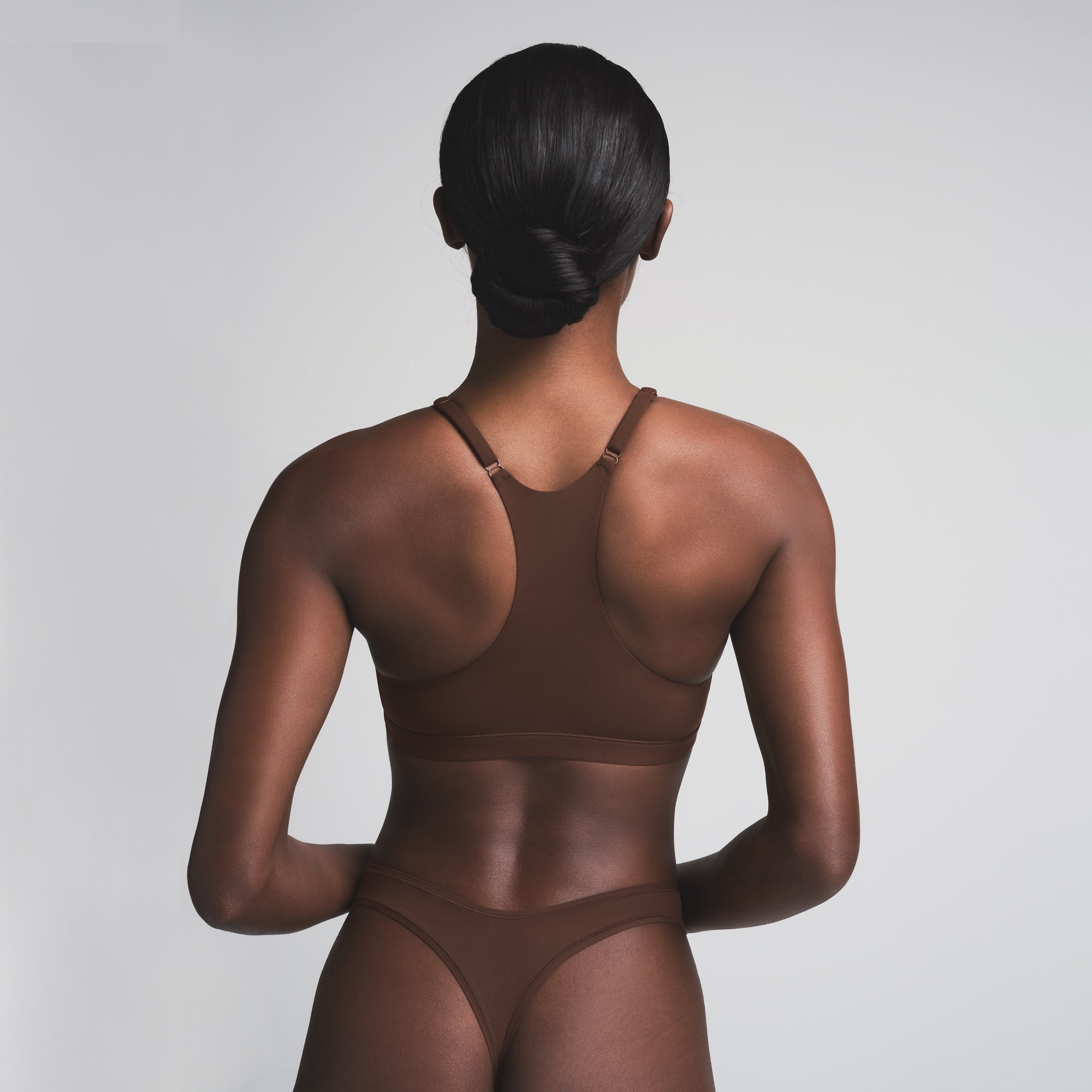 FITS EVERYBODY RACERBACK TRIANGLE BRALETTE | COCOA - Image 4