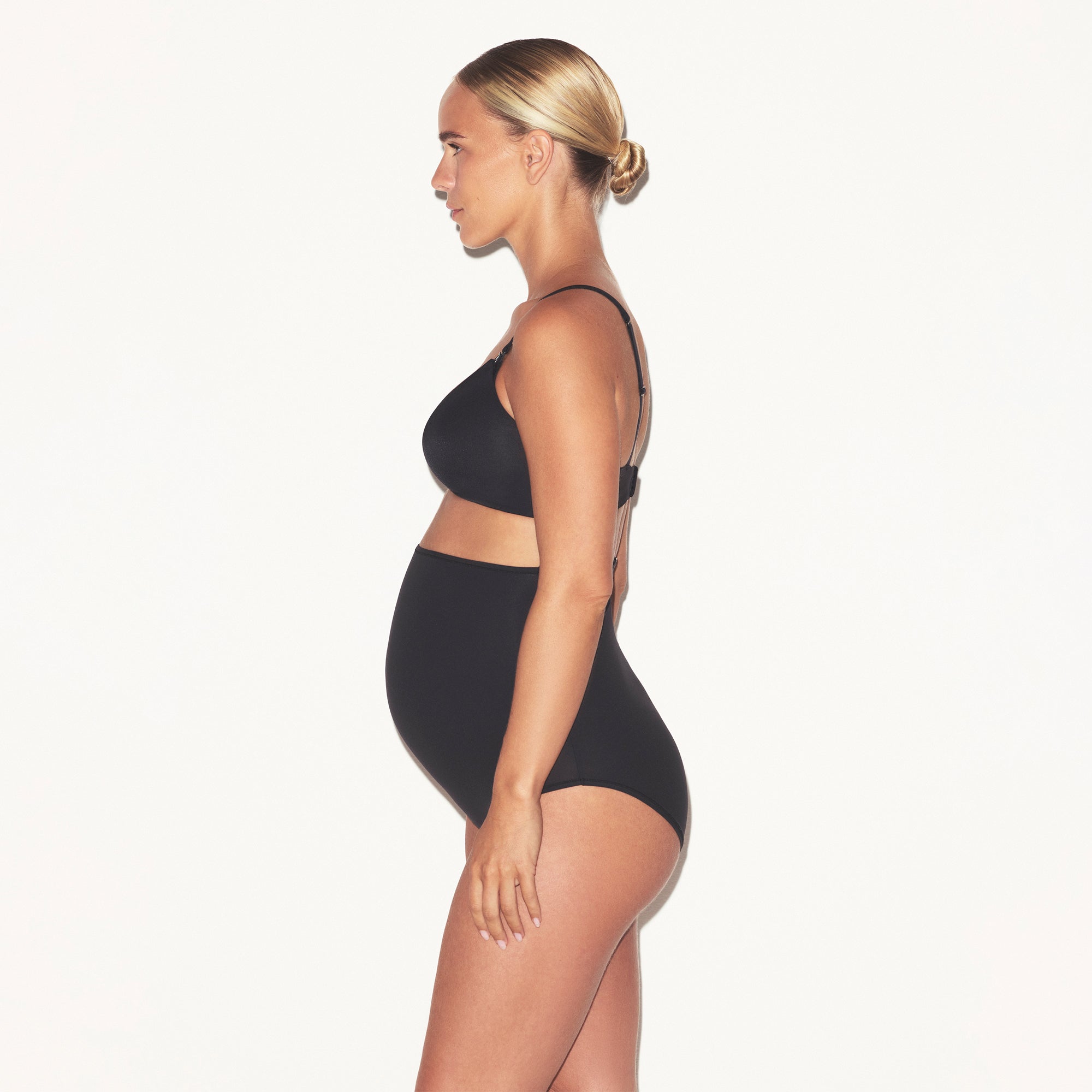 WIRELESS FORM MATERNITY NURSING BRA | ONYX - Image 4