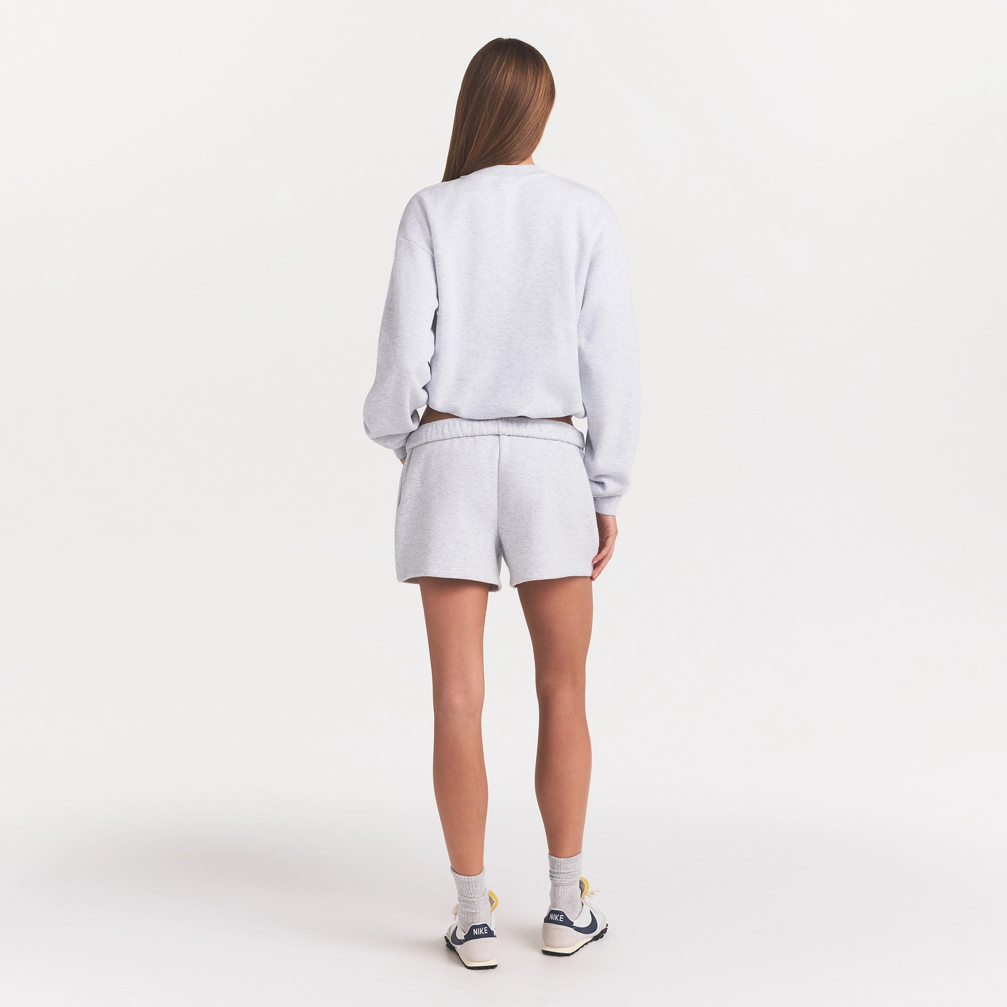 COTTON FLEECE CLASSIC CREWNECK | LIGHT HEATHER GREY - Image 3