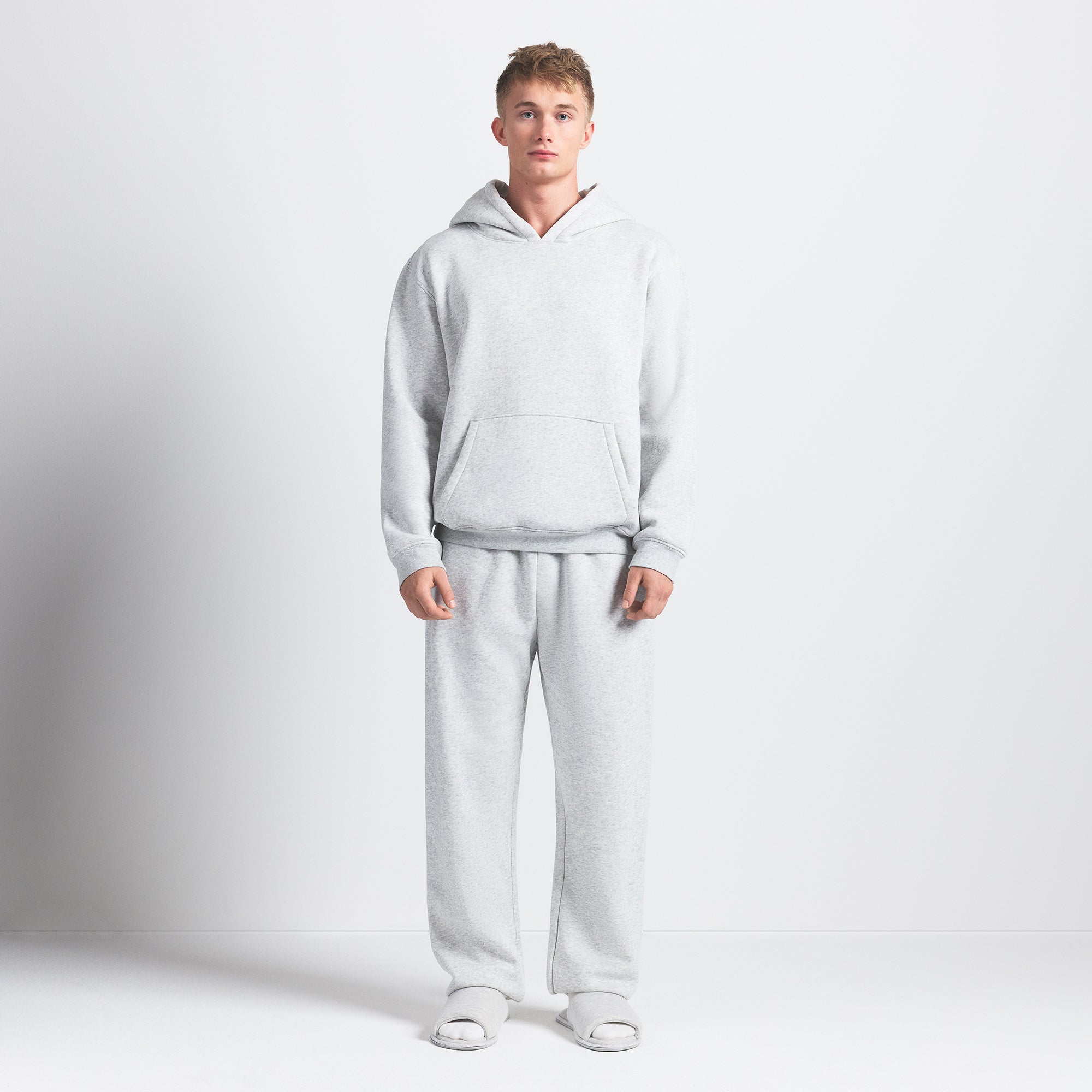 FLEECE LOUNGE MENS RELAXED HOODIE | LIGHT HEATHER GREY - Image 3