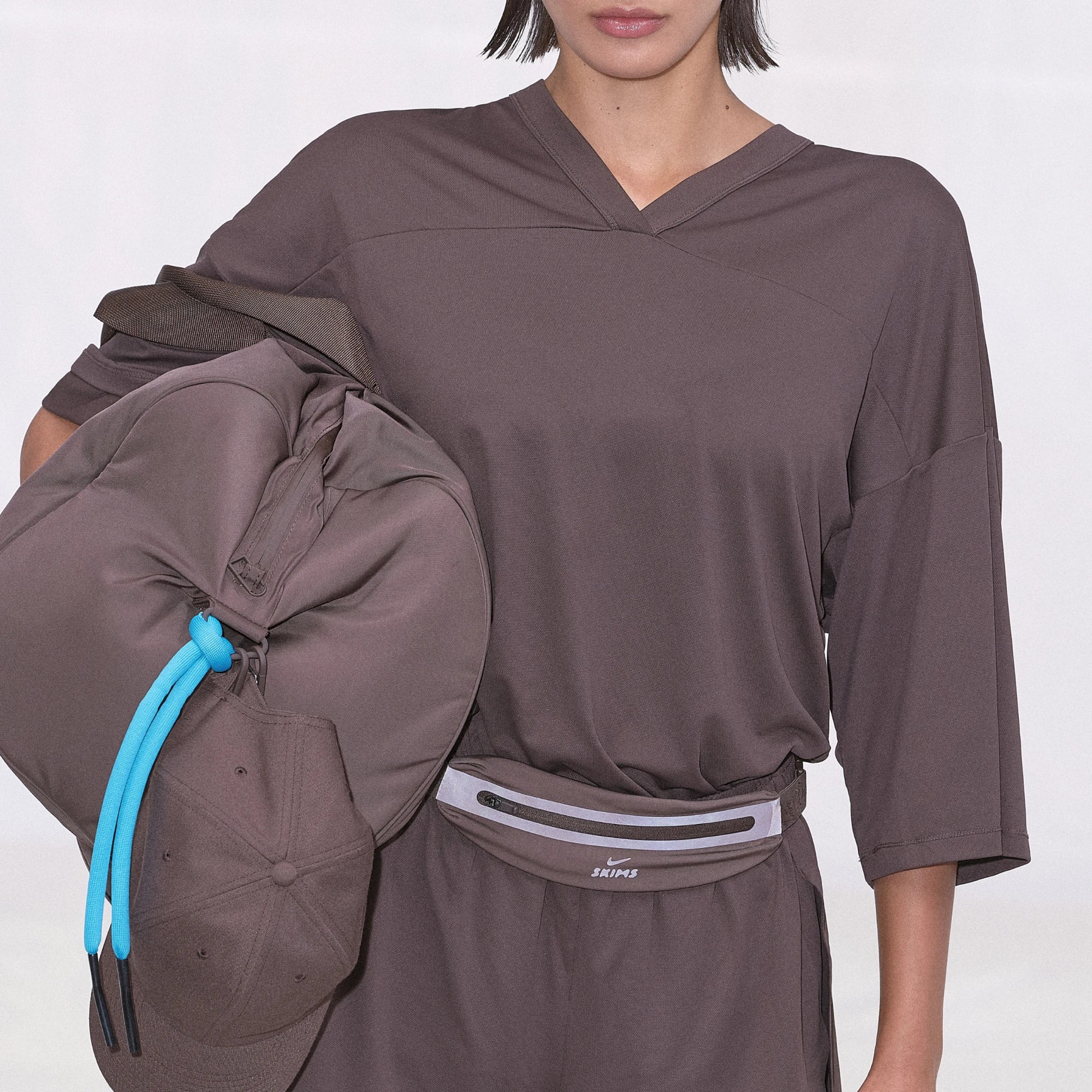 NikeSKIMS AIRY V-NECK OVERSIZED TOP | DARK SEPIA - Image 6