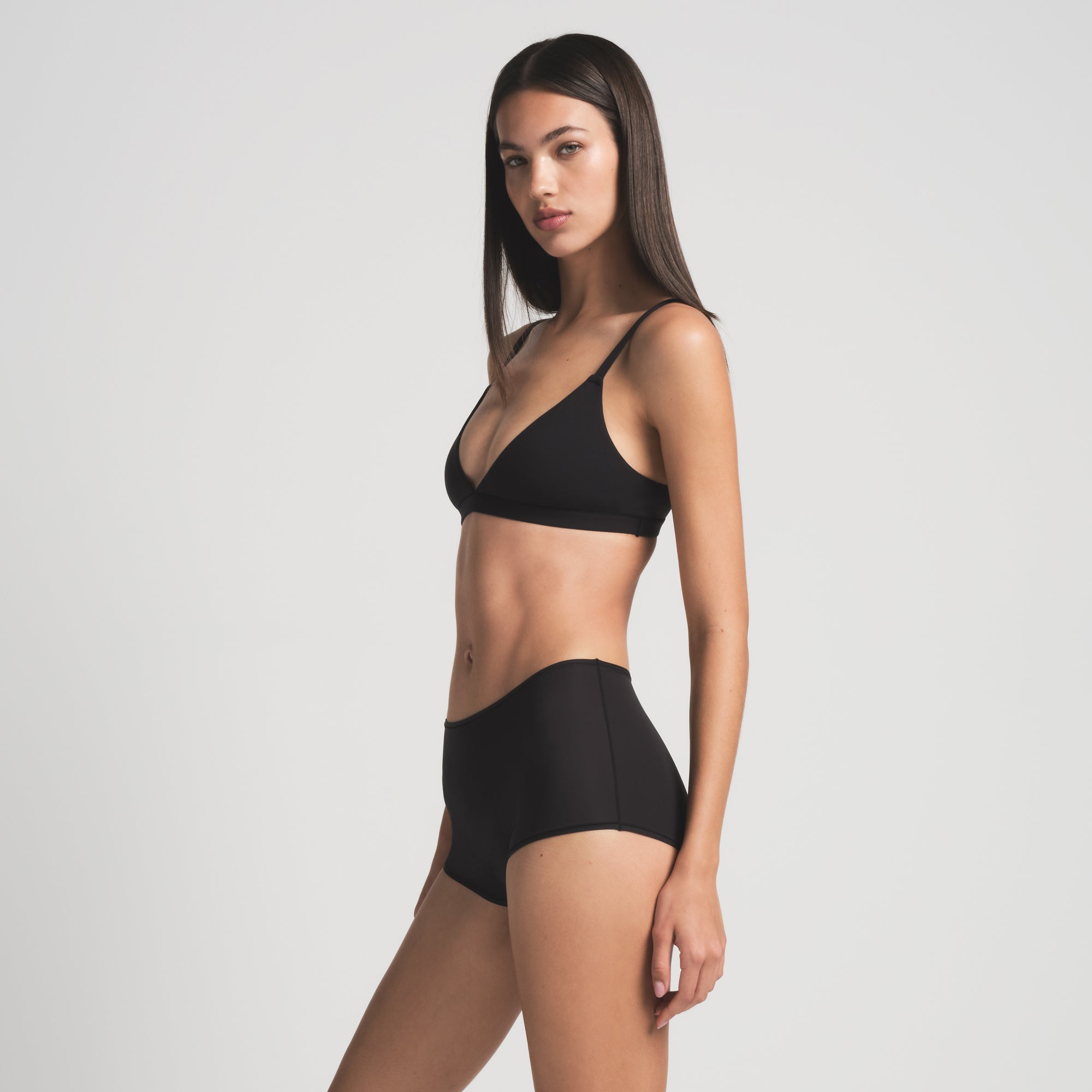 FITS EVERYBODY BOY SHORT | ONYX - Image 3