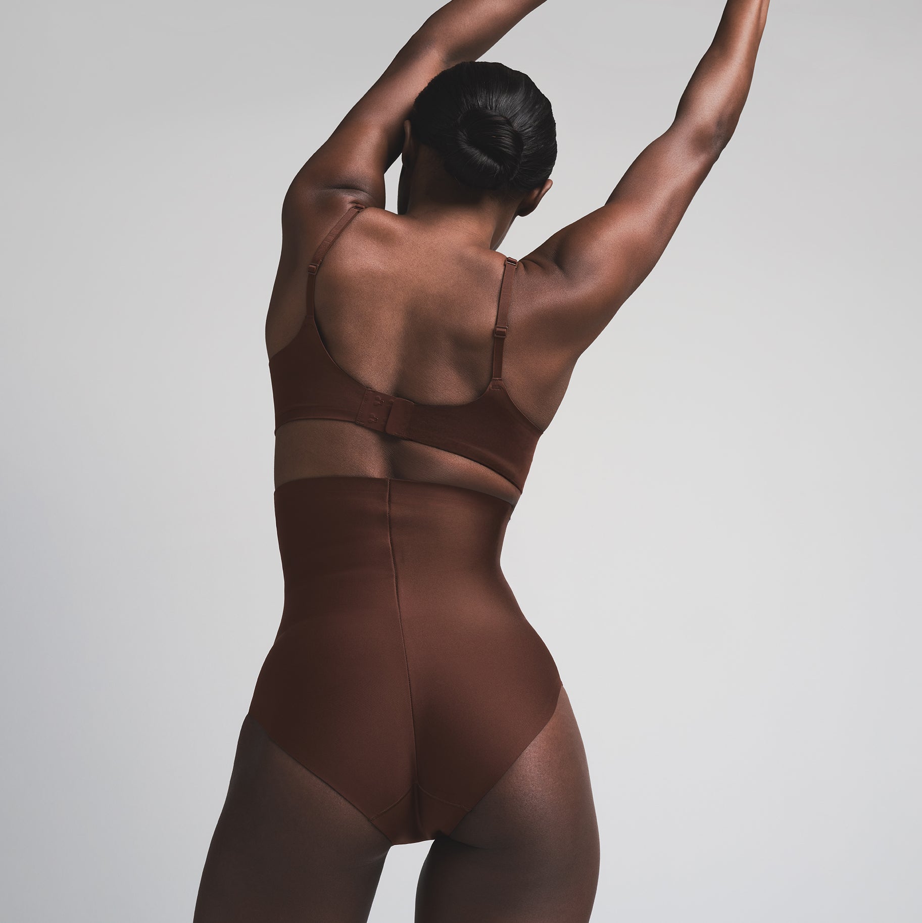 SKIMS BODY CORE SCULPT HIGH-WAISTED BRIEF | COCOA - Image 7