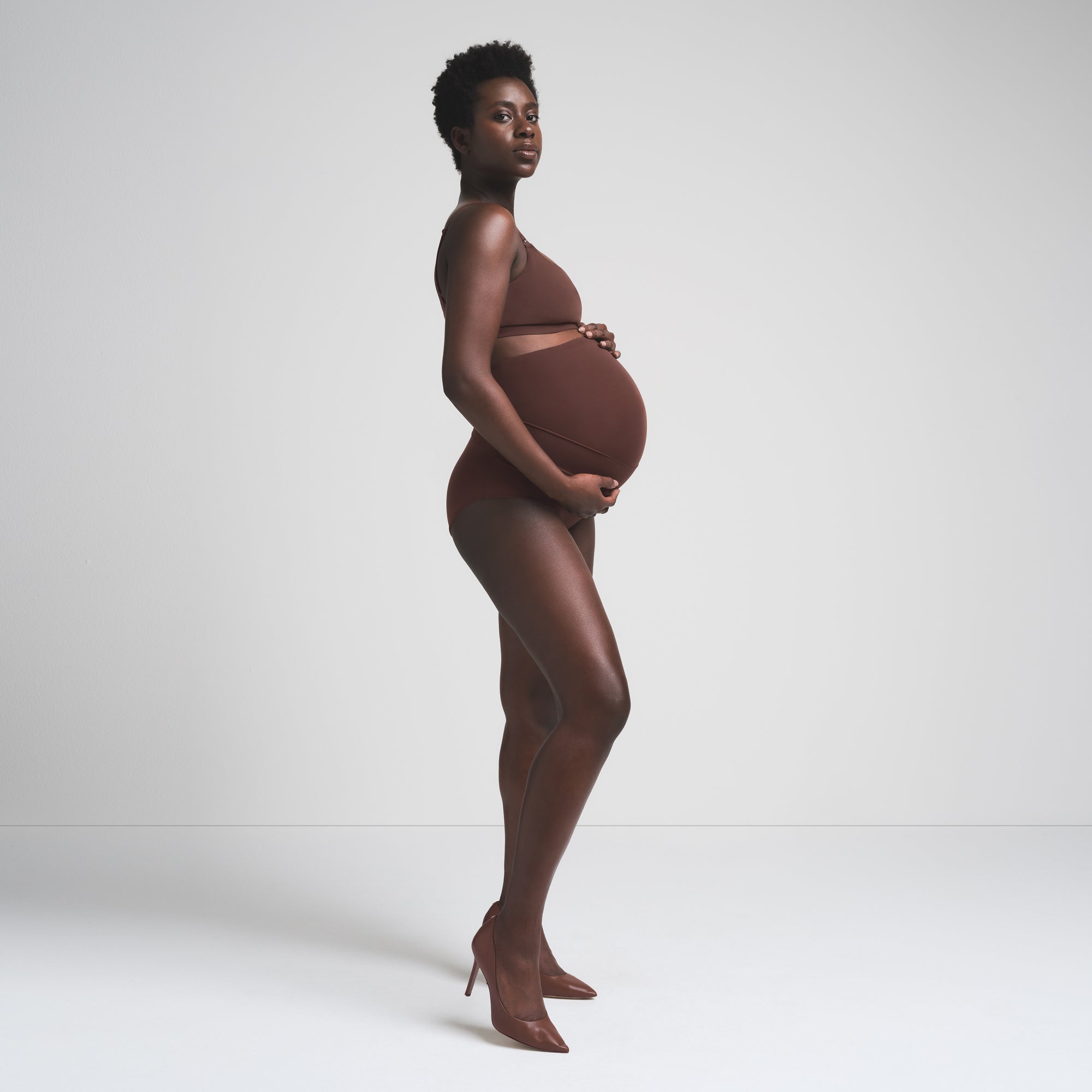FITS EVERYBODY MATERNITY BANDED HIGH-WAISTED BRIEF | COCOA - Image 2