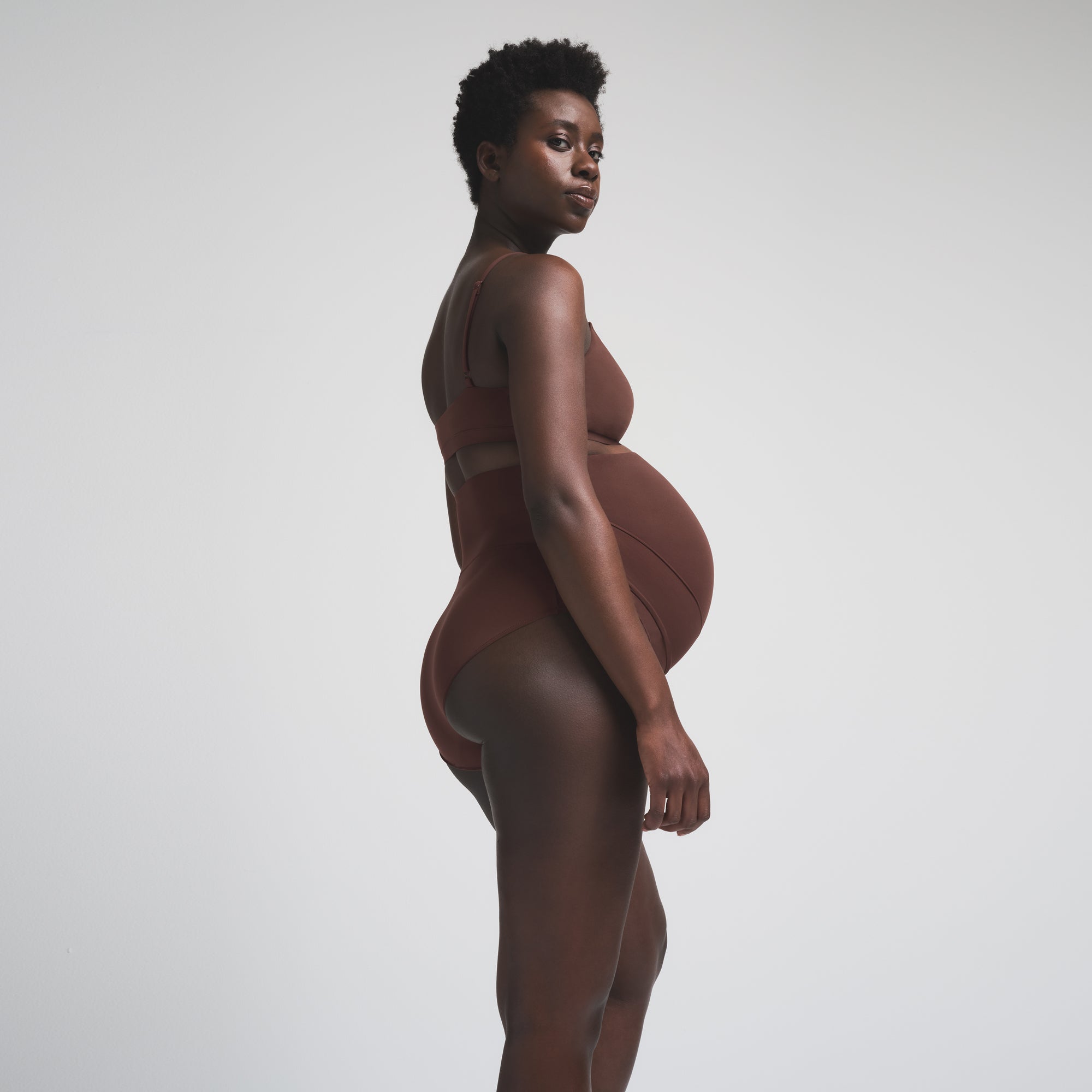 FITS EVERYBODY MATERNITY BANDED HIGH-WAISTED BRIEF | COCOA - Image 3