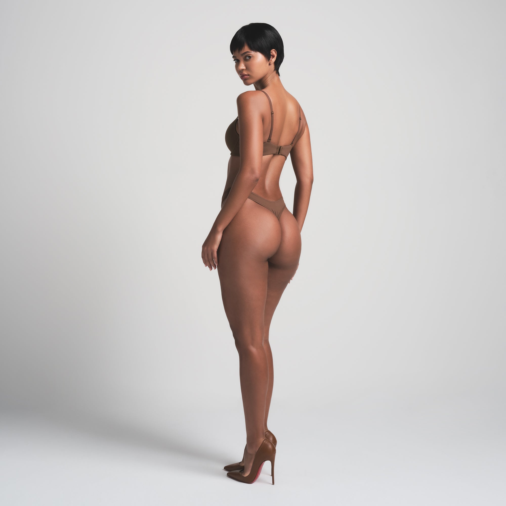 FITS EVERYBODY DIPPED FRONT THONG | JASPER - Image 3