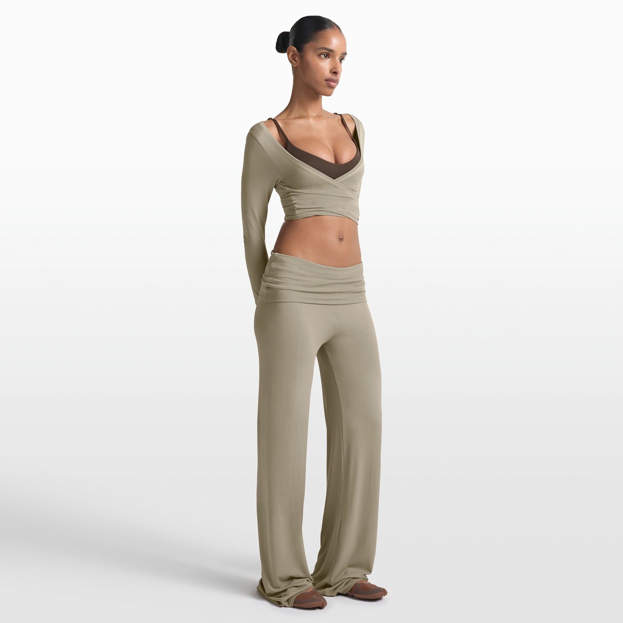 NikeSKIMS STRETCH KNIT FOLDOVER WIDE LEG PANT | DUNE - Image 4