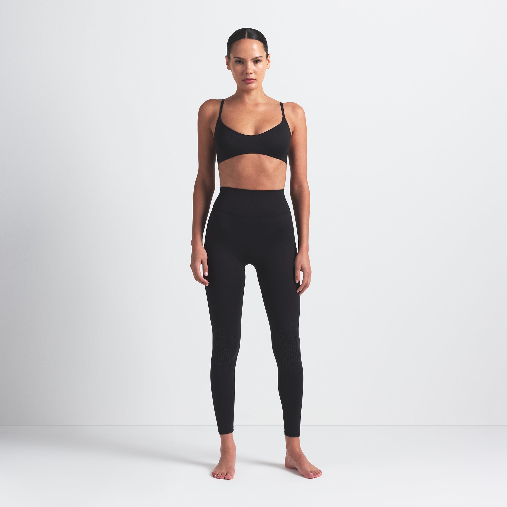 NikeSKIMS MATTE KNEE GRIP 26 LEGGING | OBSIDIAN - Image 5