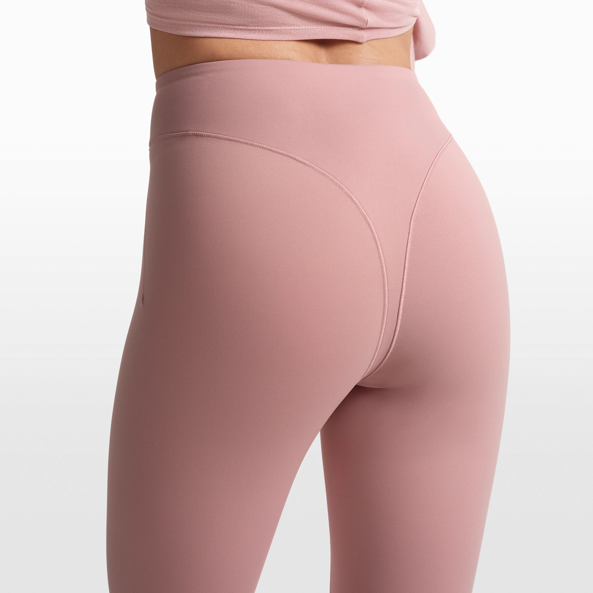NikeSKIMS MATTE V-LINE STIRRUP LEGGING | HIMALAYAN - Image 6