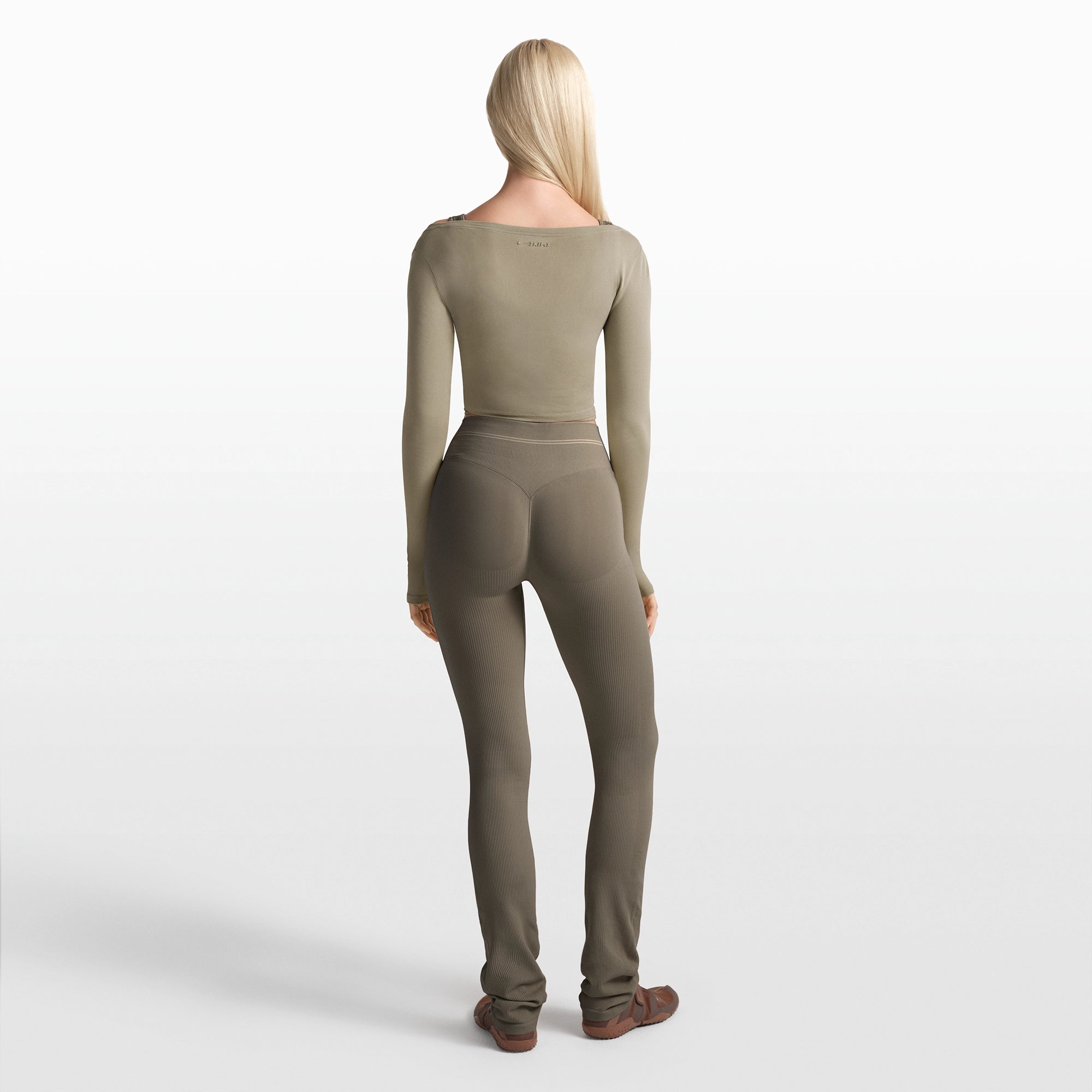 NikeSKIMS RIBBED SEAMLESS 34 STRAIGHT LEGGING | DUSTY OAKMOSS - Image 6